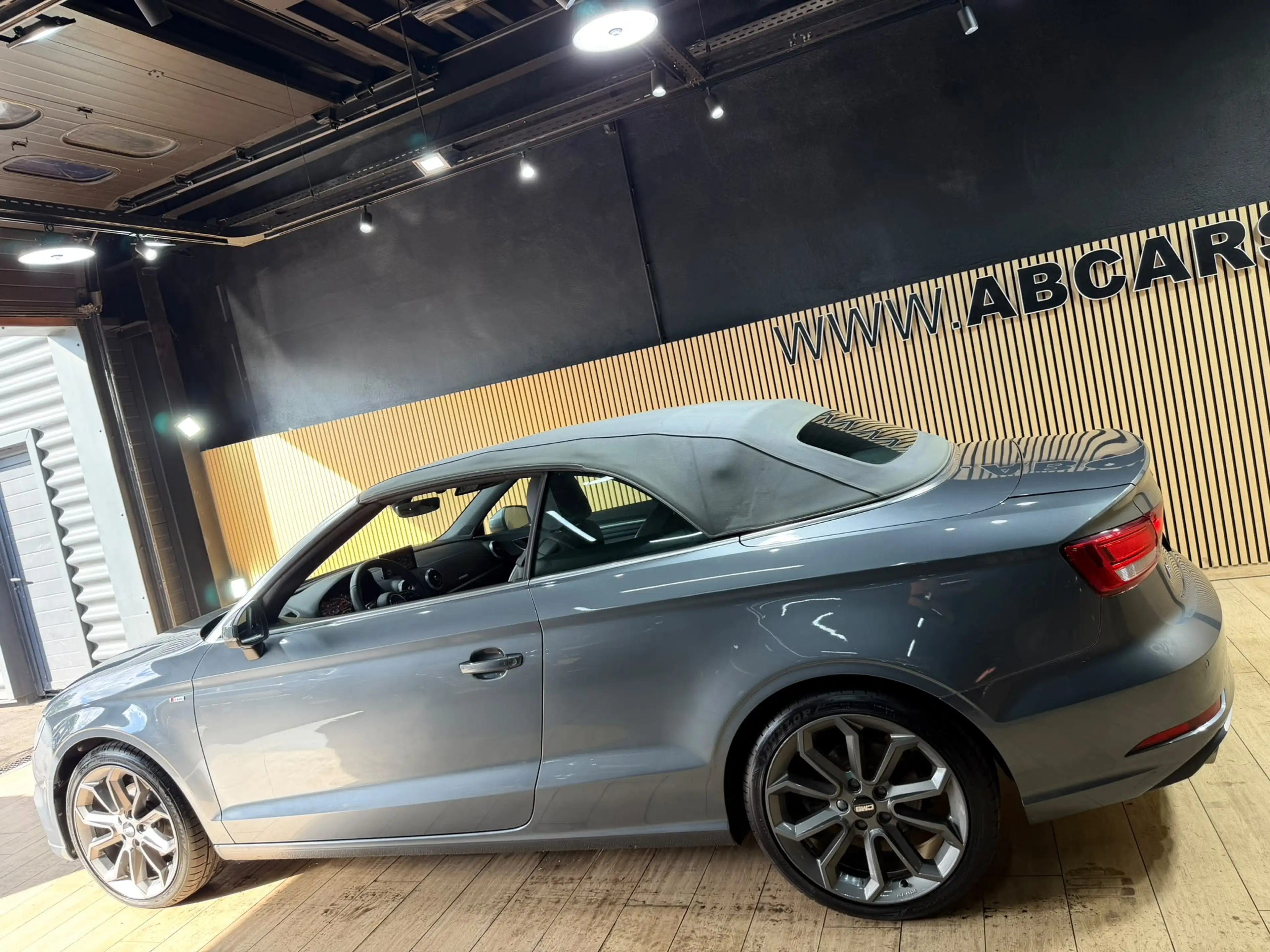 Audi A3 Cabriolet 2.0TDI * S LINE - COCKPIT - S TRONIC * GARANTIE 12 MOIS * — photo 3