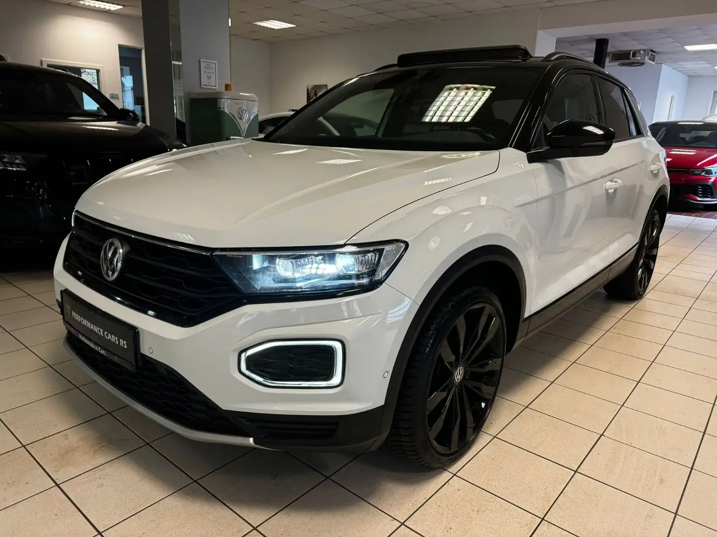 Volkswagen T-Roc Sport 4Motion Pano/LED/STHZ/ACC/AHK Weiß - 1