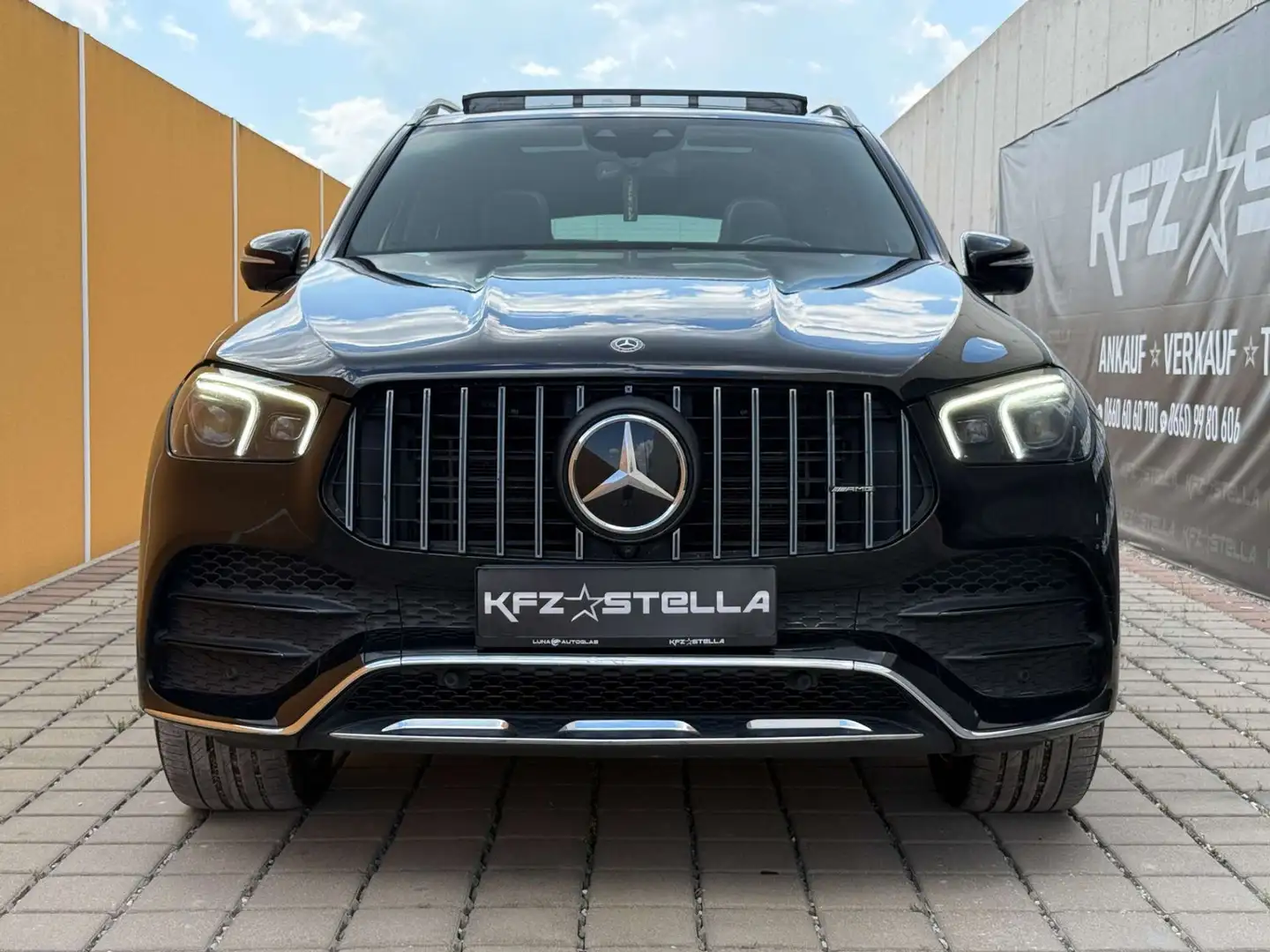 Mercedes-Benz GLE 300 GLE 300 d AMG Line 4Matic 7 Sitzer Schwarz - 2