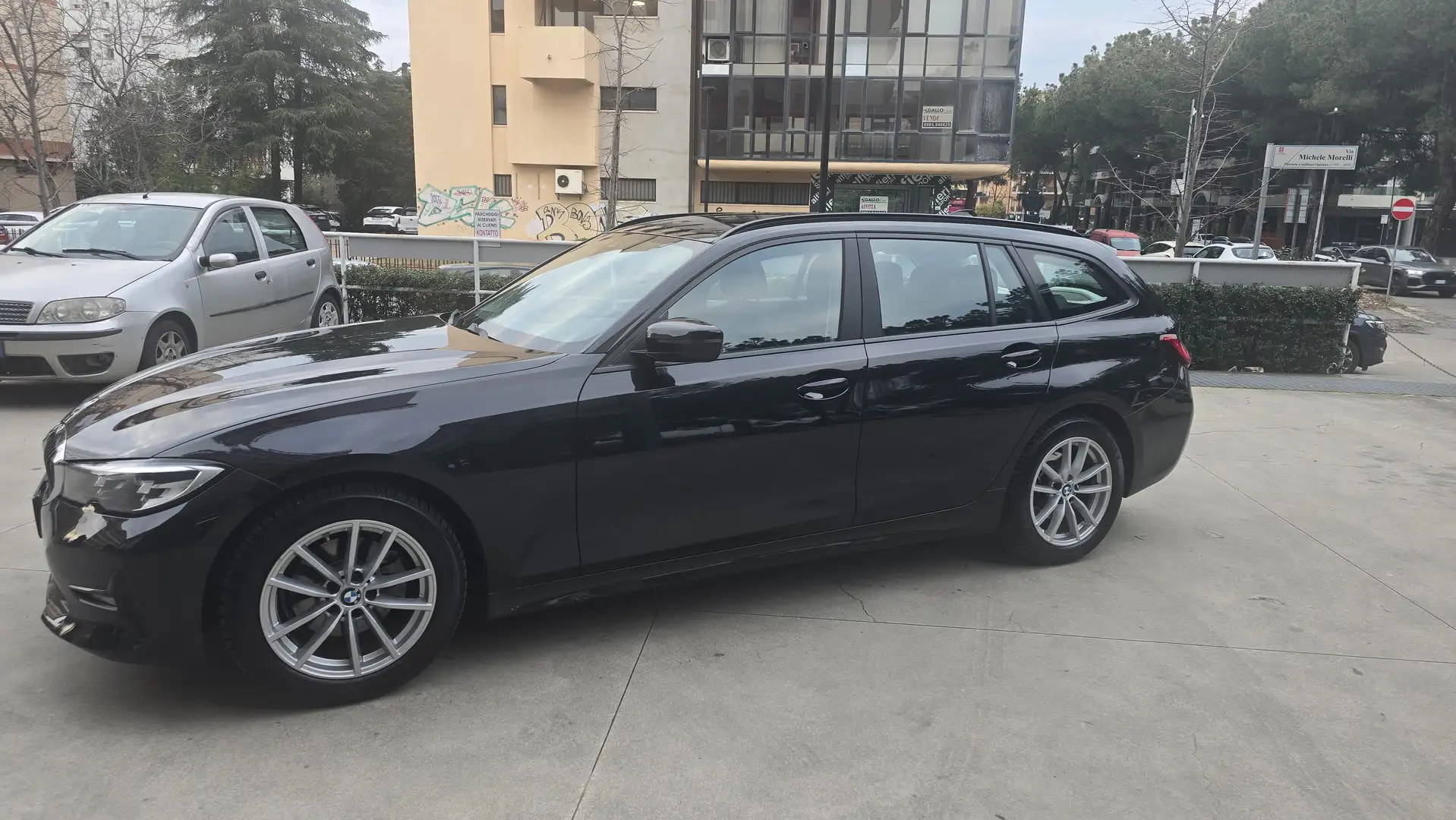 BMW 320 320d Touring mhev 48V xdrive Business Advage auto Noir - 2