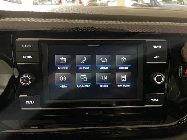 Volkswagen Taigo view 3