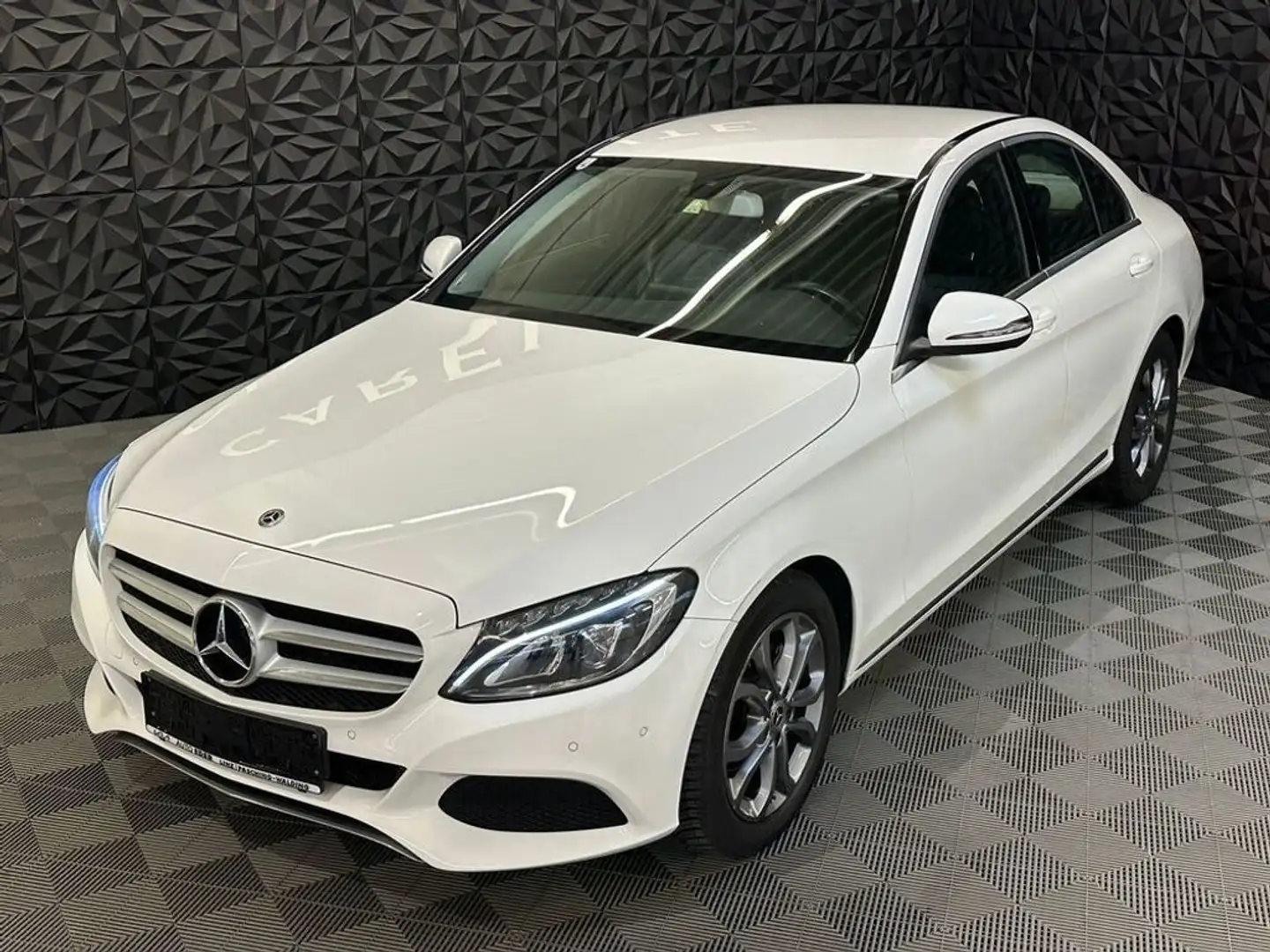 Mercedes-Benz C 180 d BlueTEC Wit - 1