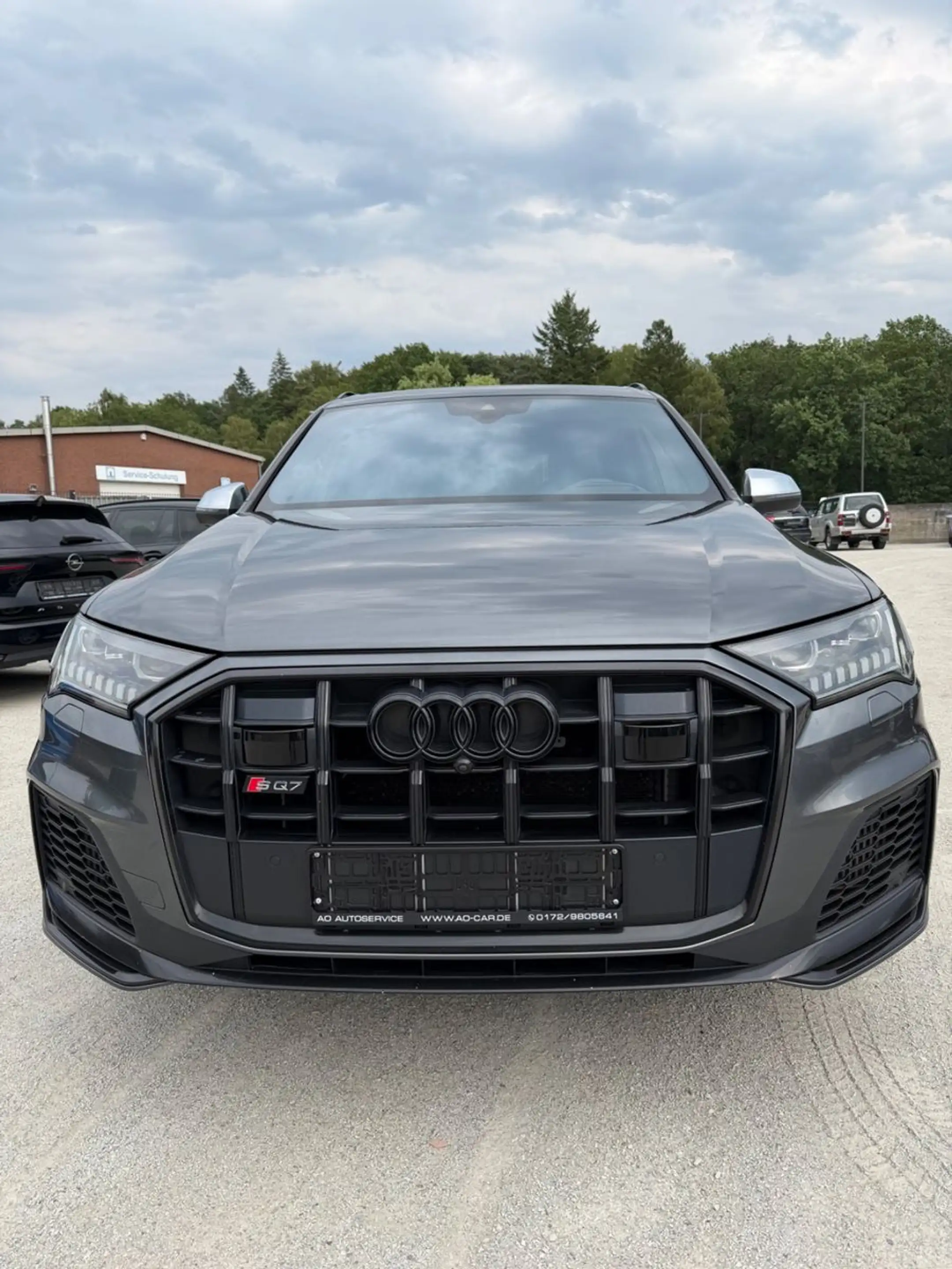 Audi SQ7 4.0 TDI quattro — photo 2