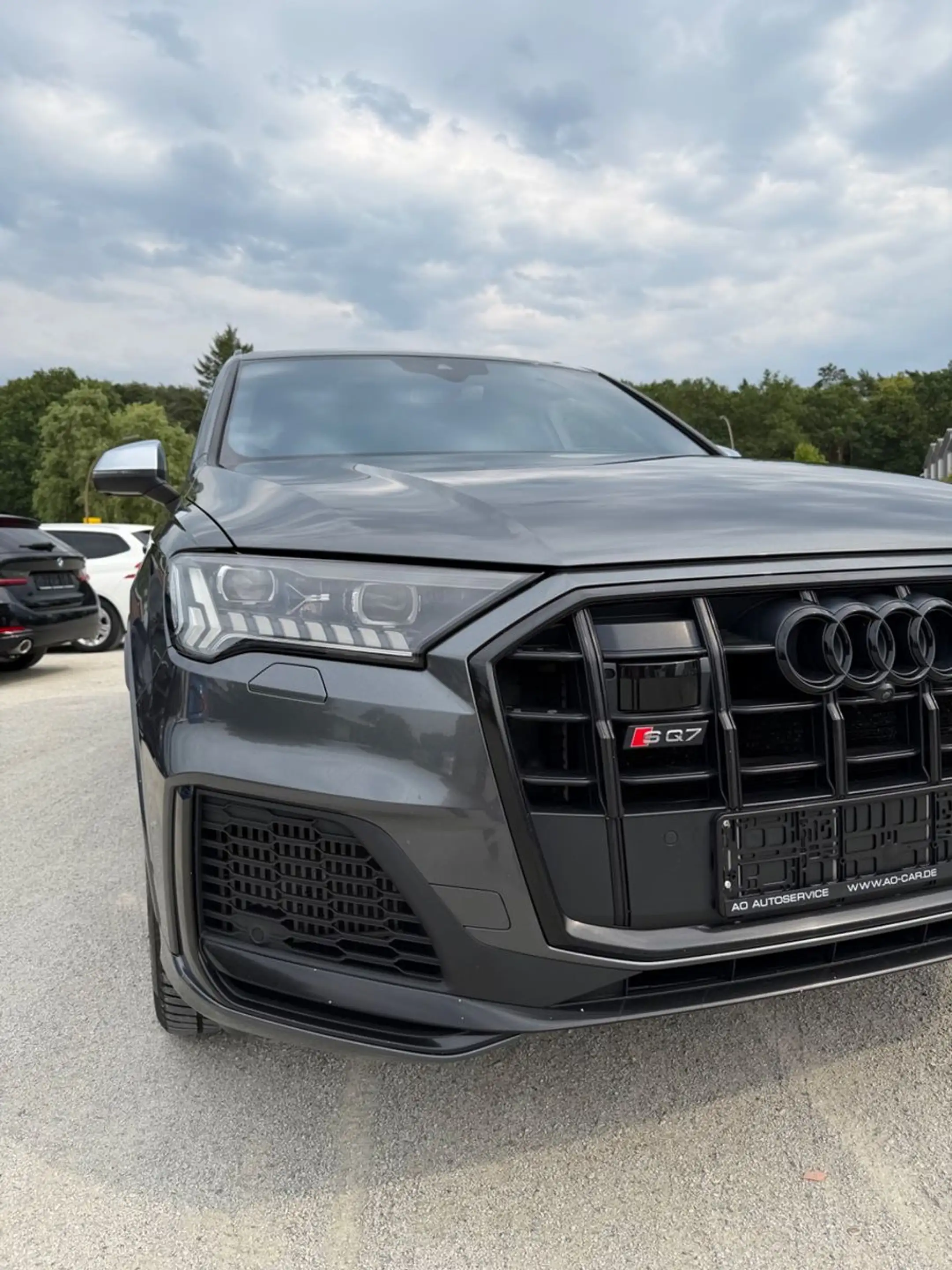 Audi SQ7 4.0 TDI quattro — photo 4