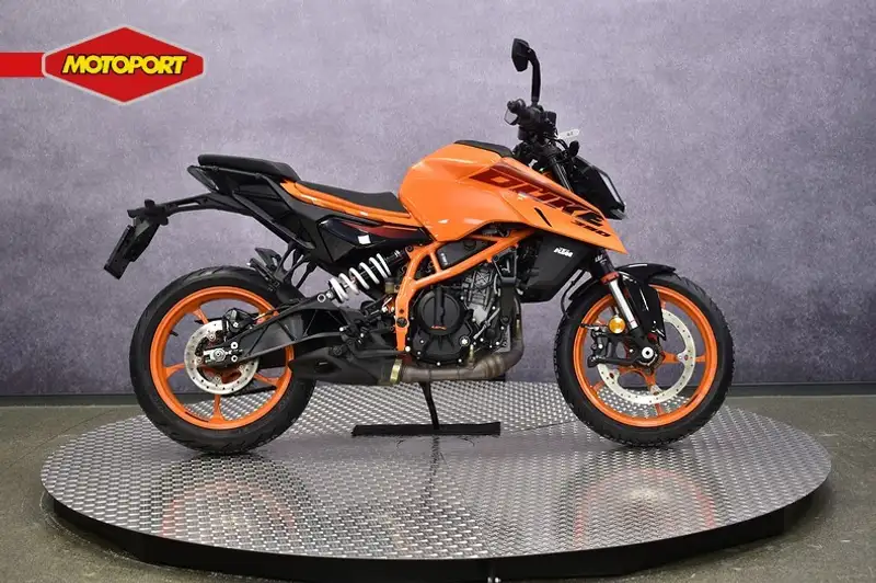 KTM 390 Duke
