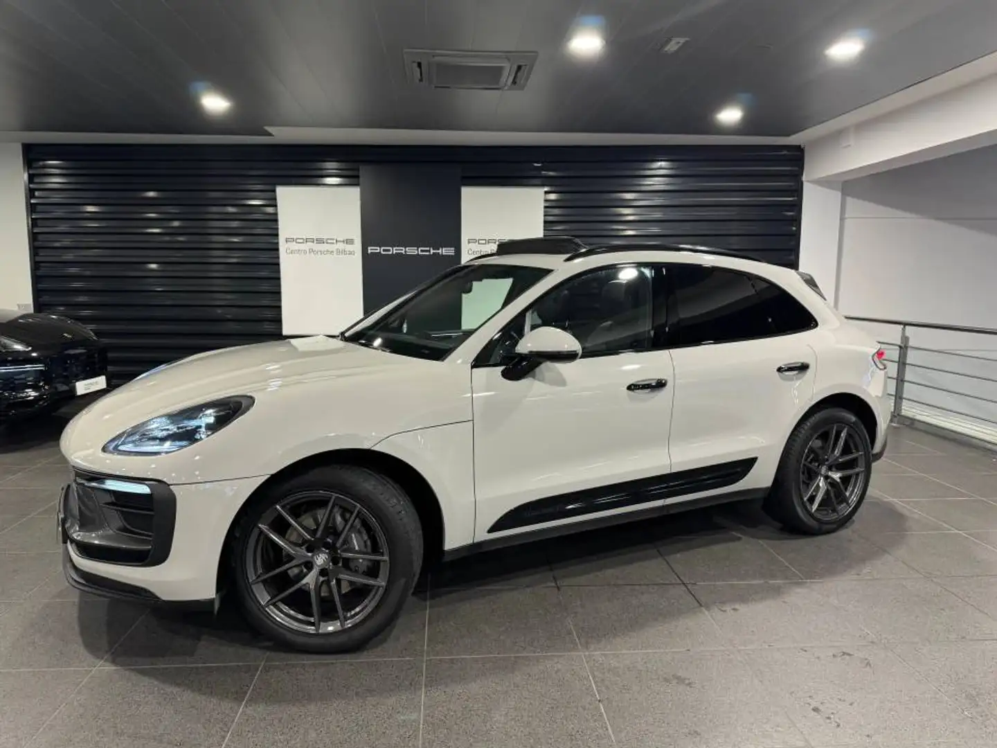 Porsche Macan T Aut. Gris - 1