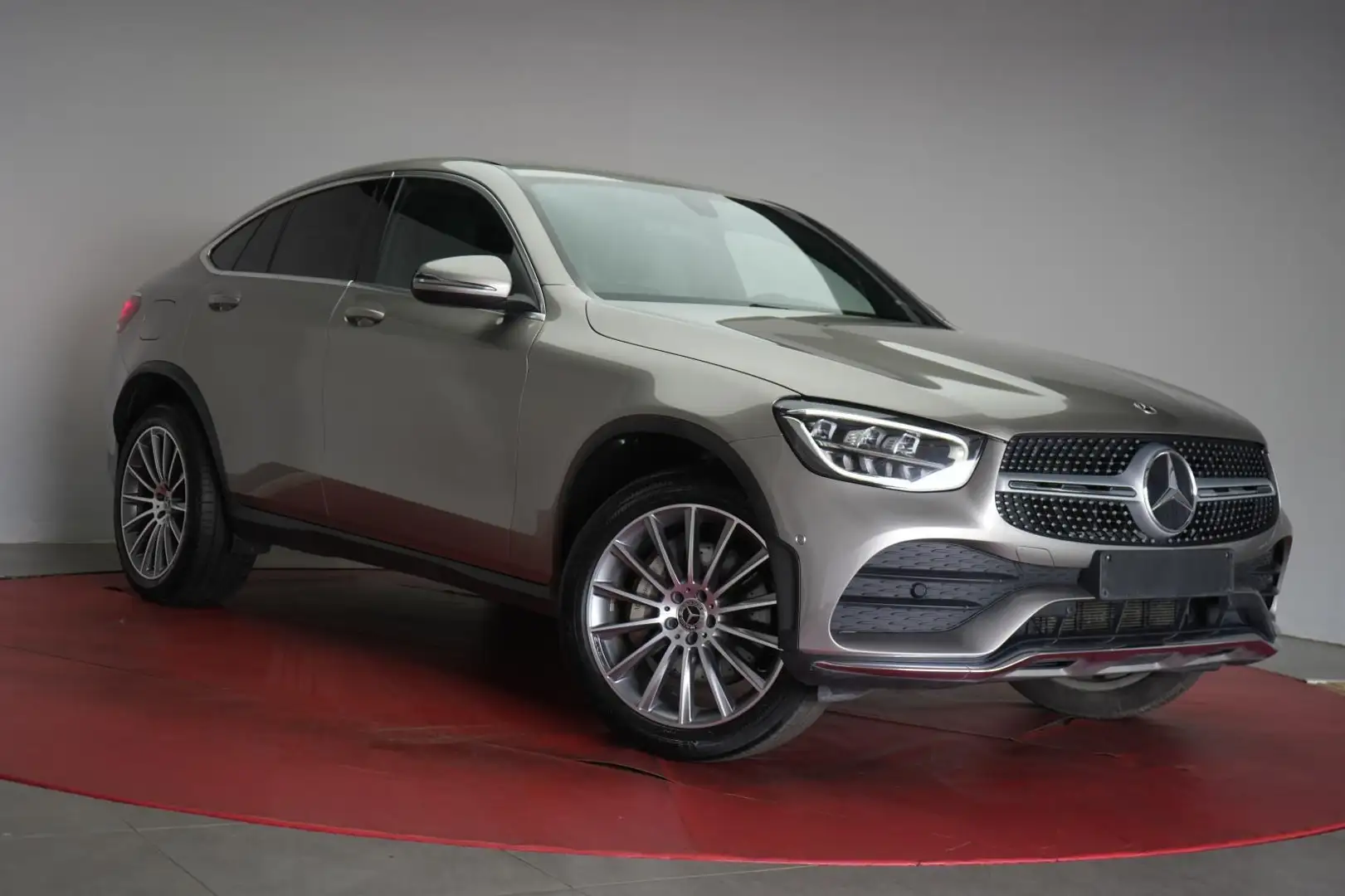 Mercedes-Benz GLC 300 de 4Matic 9G-Tronic AMG Navi/Temp/Kamera Argintiu - 1