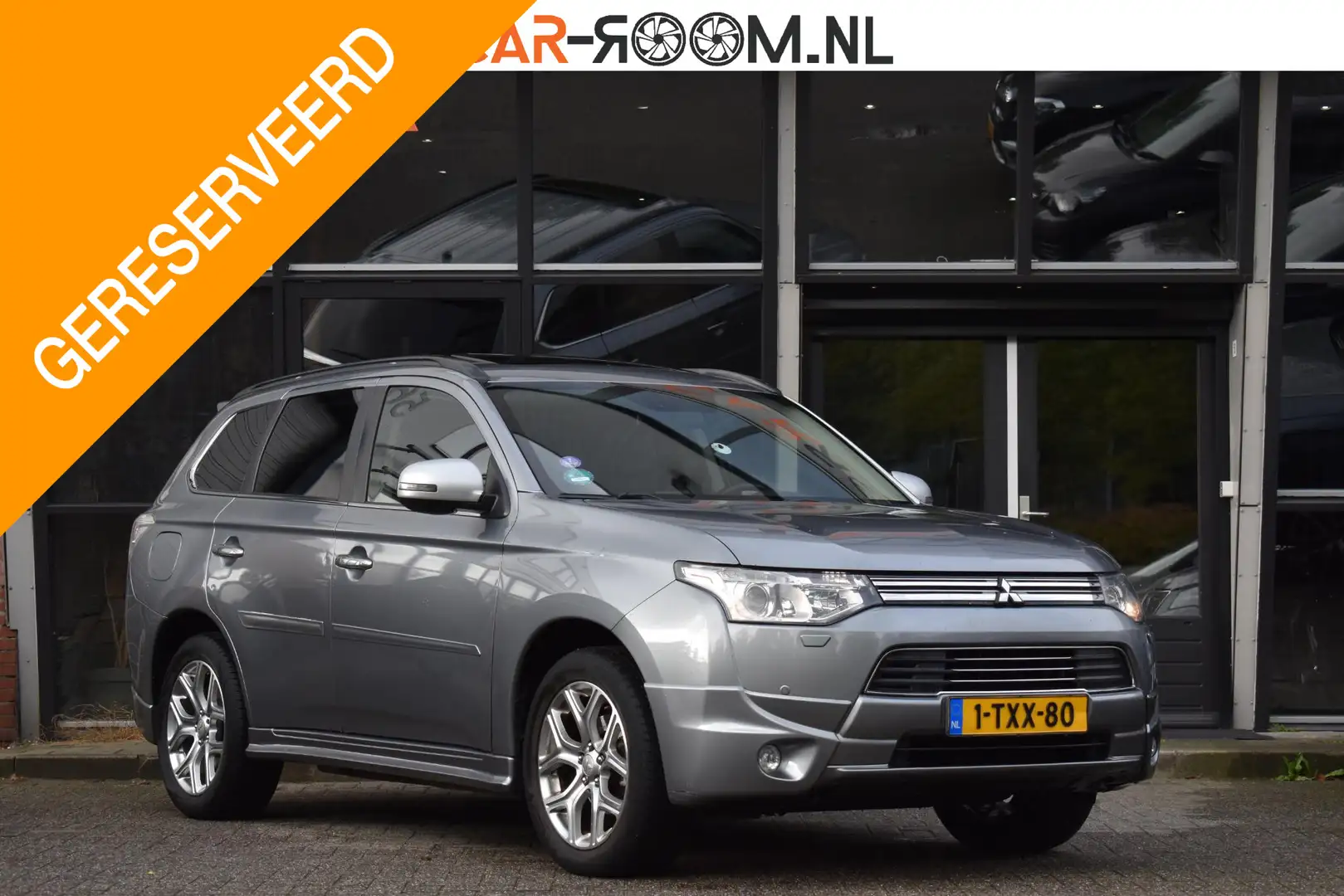 Mitsubishi Outlander 2.0 PHEV Instyle+ Navi Cruise Camera Grau - 1