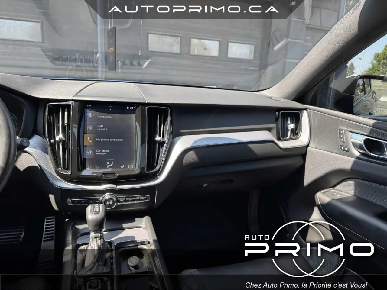 Volvo XC60 снимка Volvo XC60