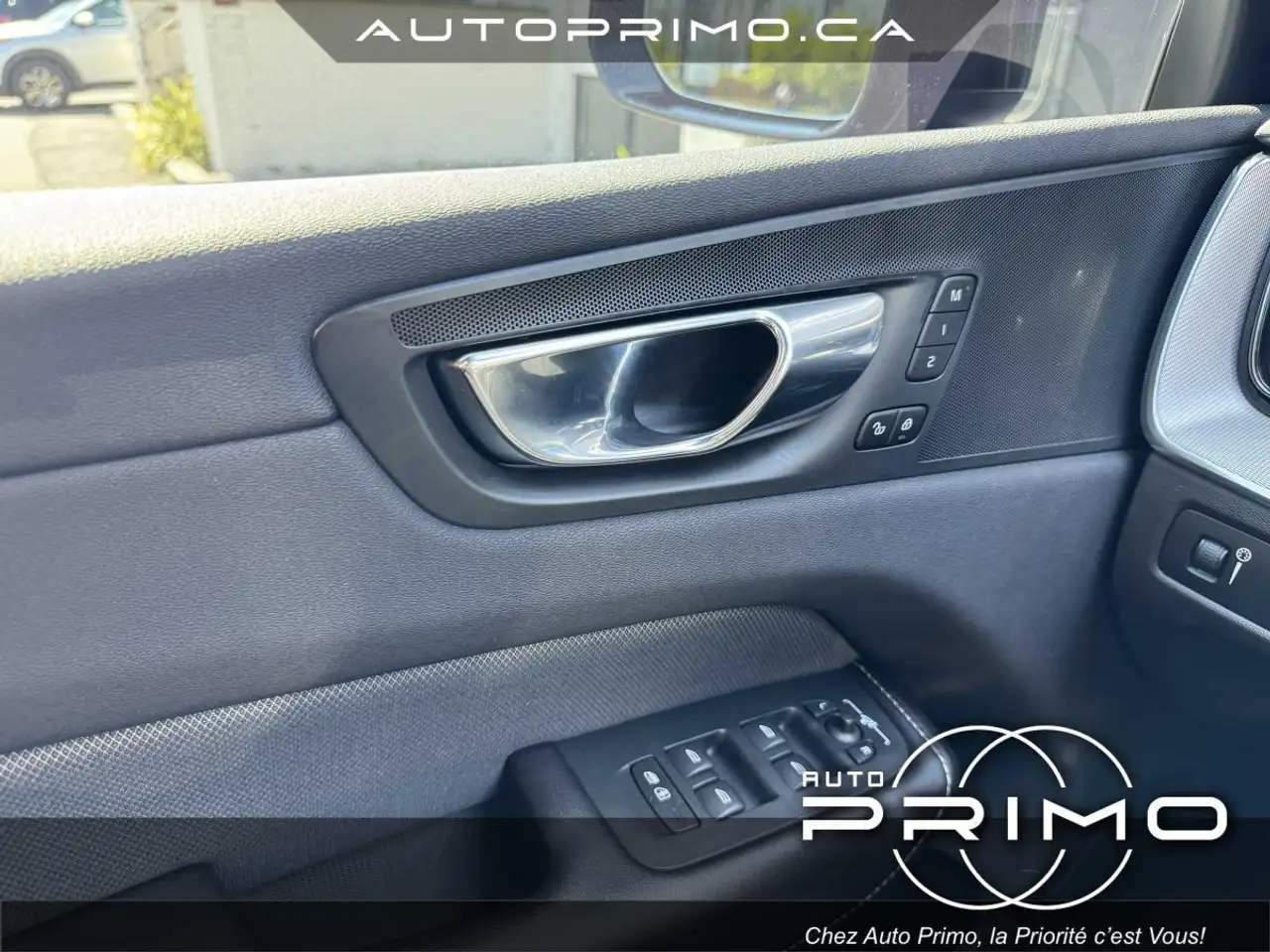 Volvo XC60 снимка Volvo XC60