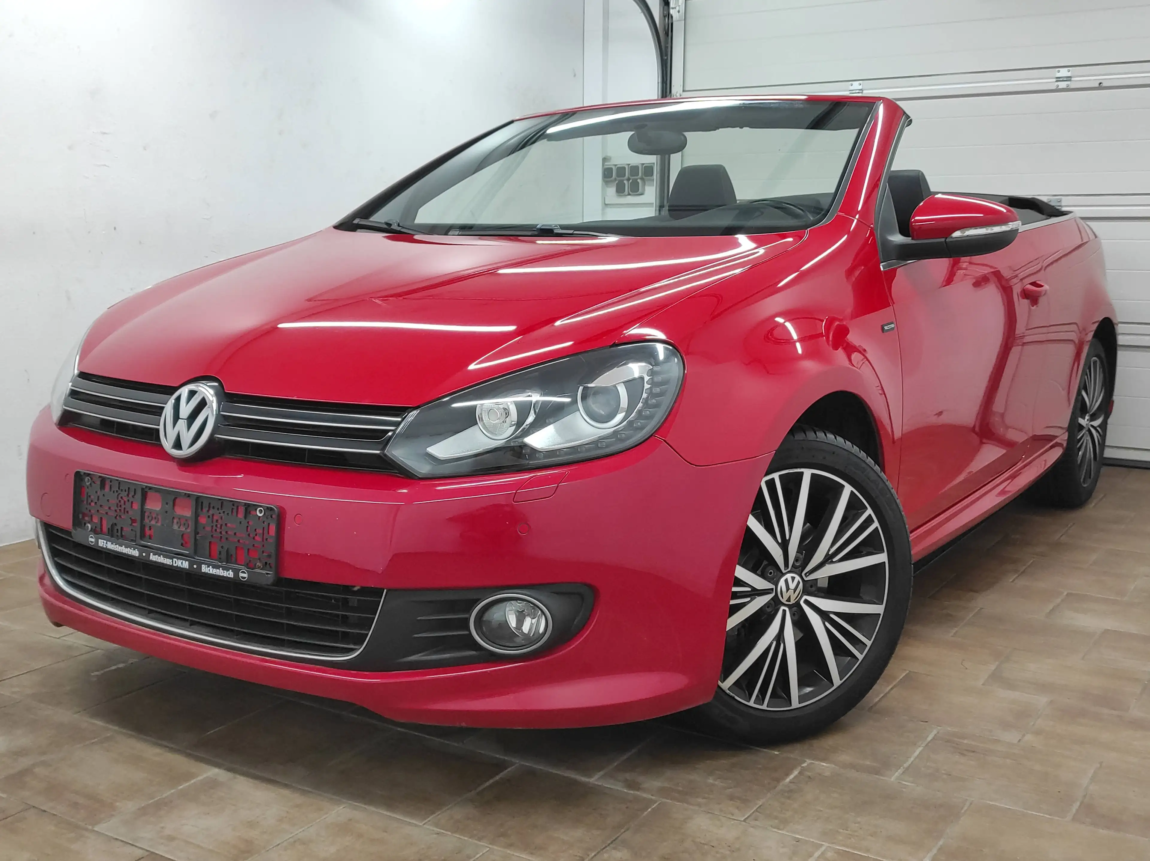 Volkswagen Golf Cabriolet 1.2 XENON NAVI KAMERA KLIMAA SHZ 6-GANG *BREMSE V+H+4XREIFEN NEU* ALLSTAR BMT — photo 2