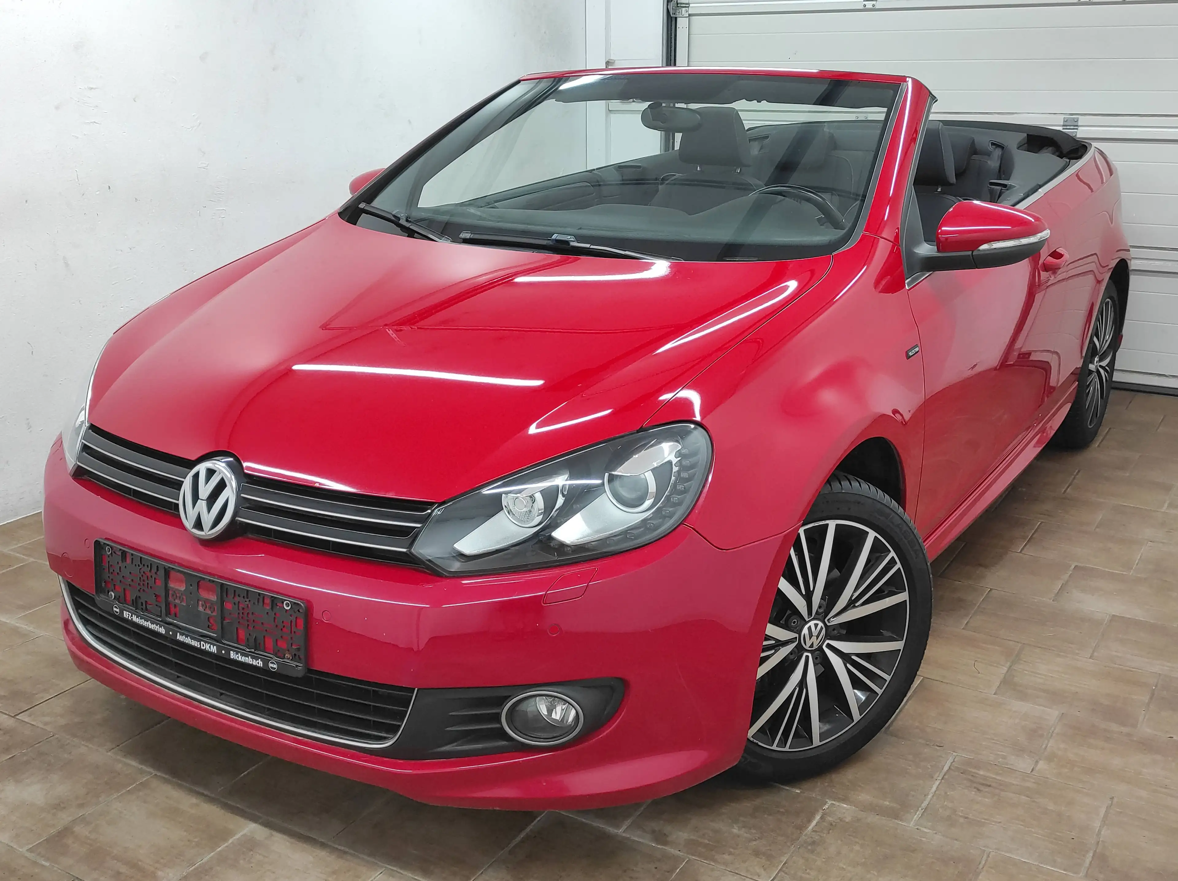 Volkswagen Golf Cabriolet 1.2 XENON NAVI KAMERA KLIMAA SHZ 6-GANG *BREMSE V+H+4XREIFEN NEU* ALLSTAR BMT