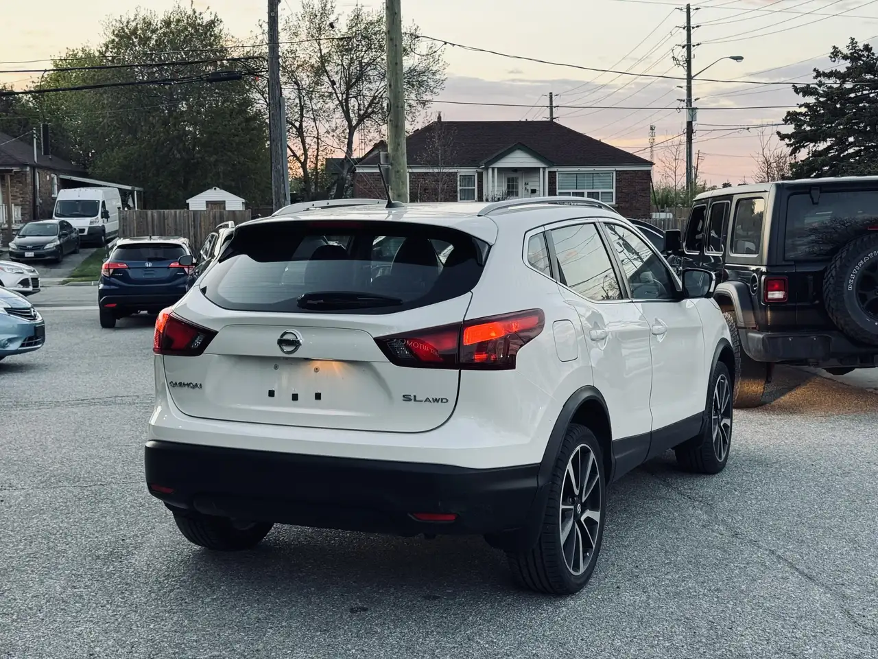 Nissan Qashqai снимка Nissan Qashqai