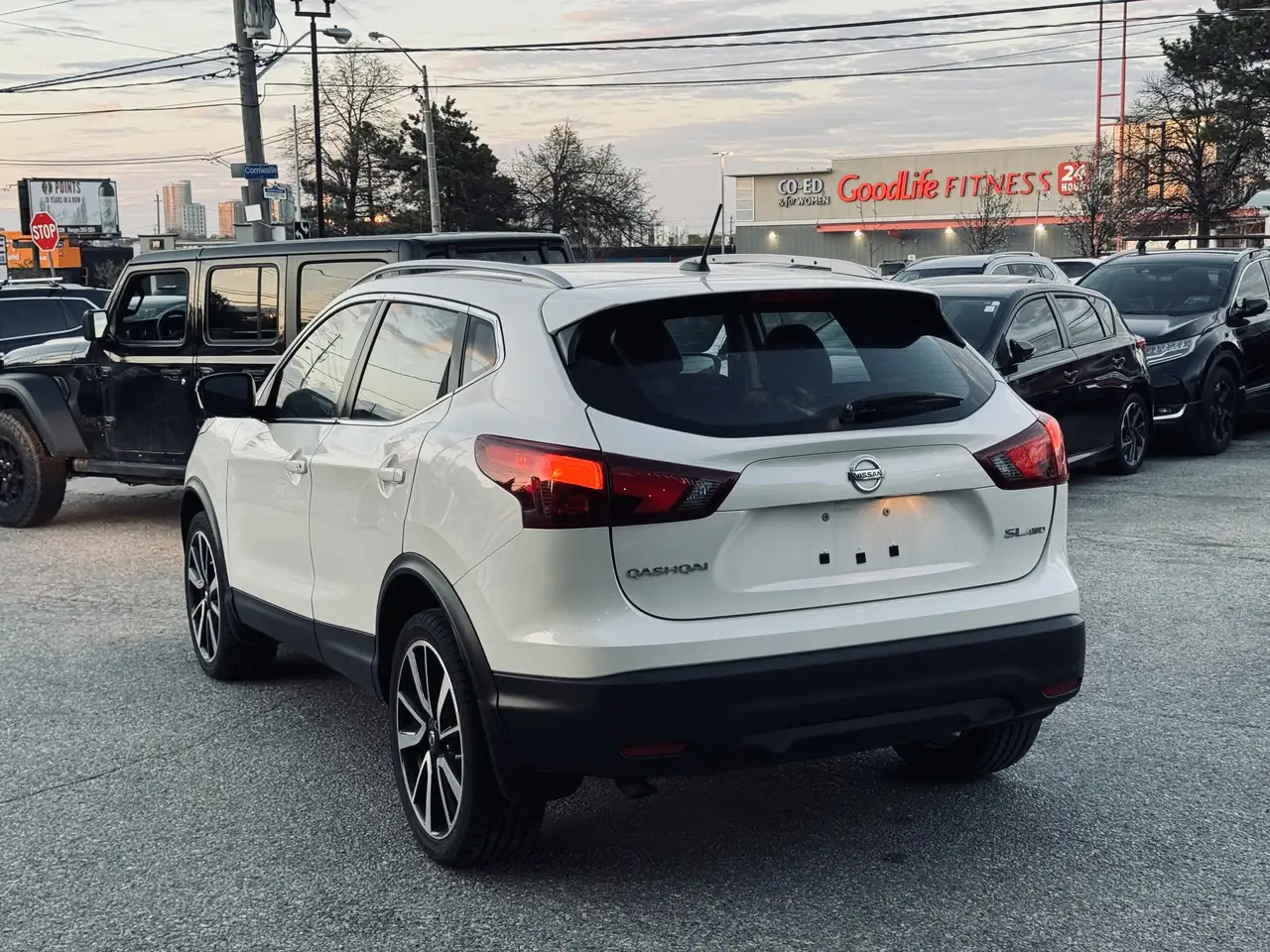 Nissan Qashqai снимка Nissan Qashqai