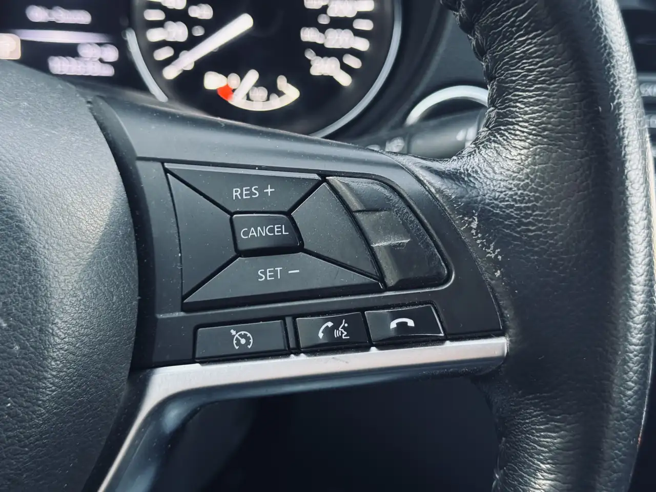 Nissan Qashqai снимка Nissan Qashqai