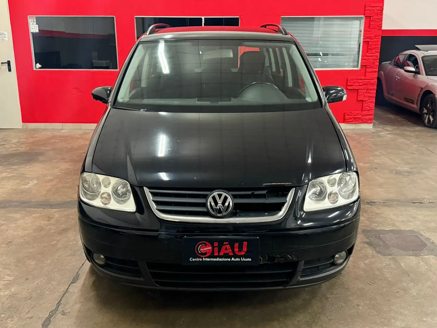 Volkswagen Touran Touran 2.0 Highline Ecofuel Zwart - 1