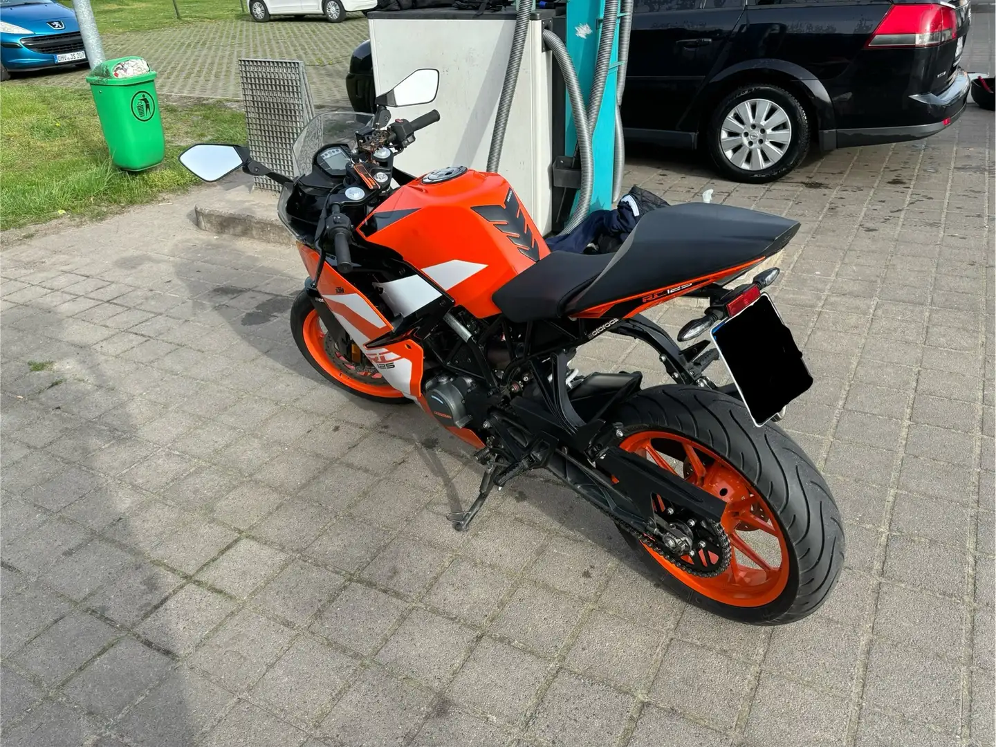 KTM RC 125 Orange - 2