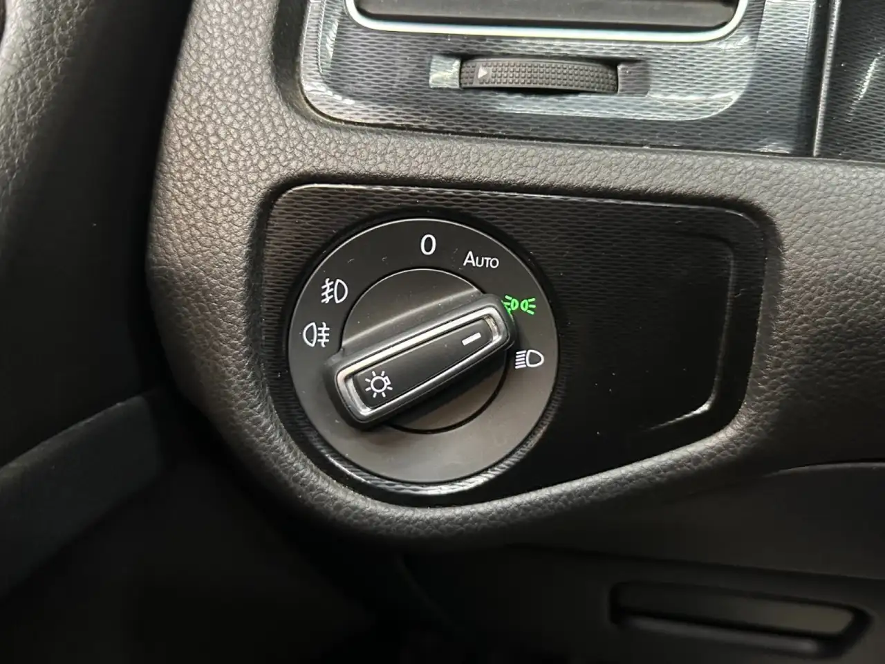 Volkswagen Golf GTD — photo 30