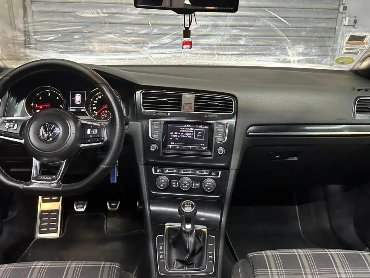 Volkswagen Golf GTD — photo 16