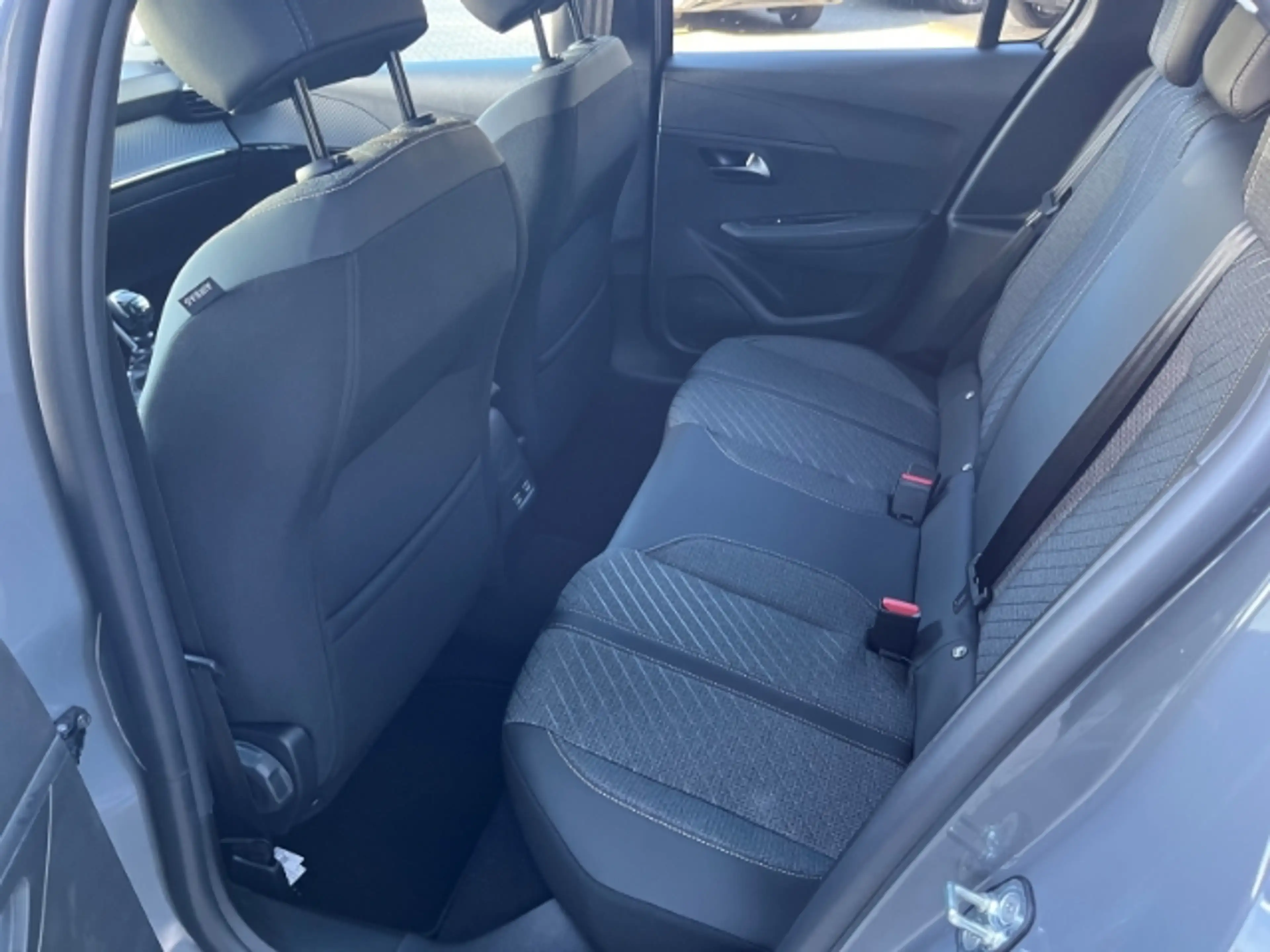 Peugeot 208 Allure Navi Klima 360 Kamera LM-Felgen — photo 7