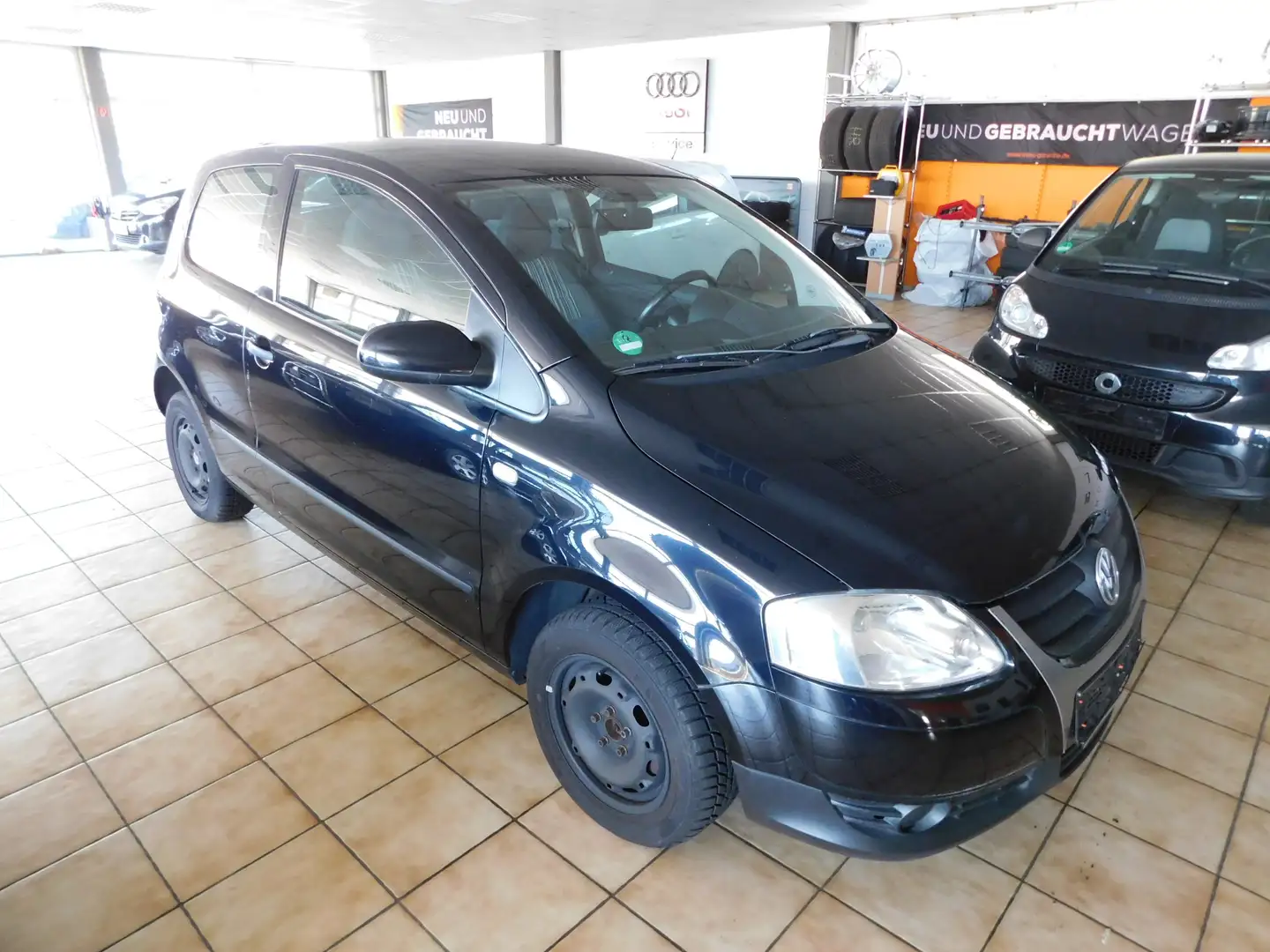 Volkswagen Fox Basis Fekete - 1