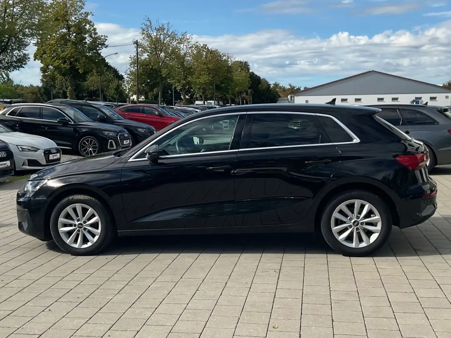 Audi A3 SB 35 TDI S-Tr. LED Navi DAB Lane ViCo Alu Schwarz - 2