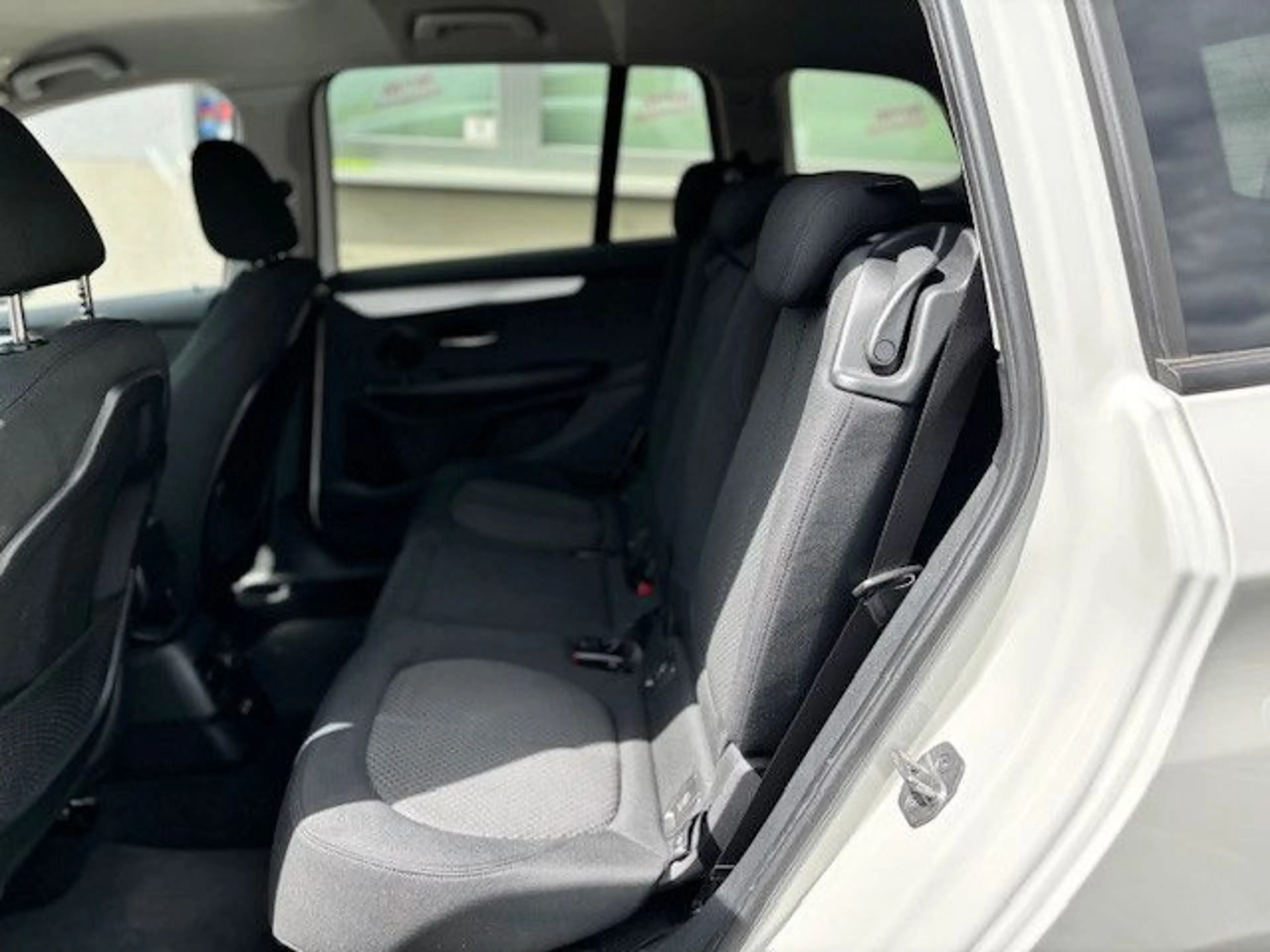 BMW 218 Aut. 7-Sitzer+NAVI+LED+PDC+SHZ — photo 15