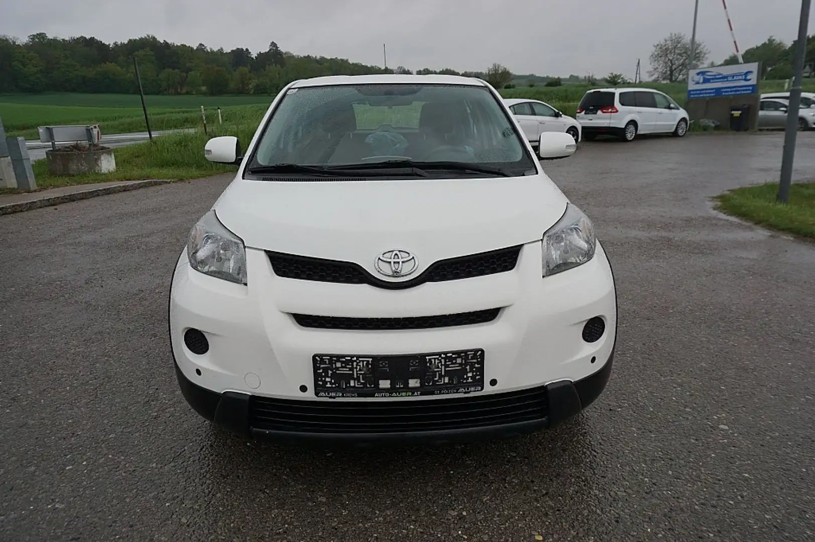Toyota Urban Cruiser 1,4 D-4D DPF Mid AWD Alb - 1