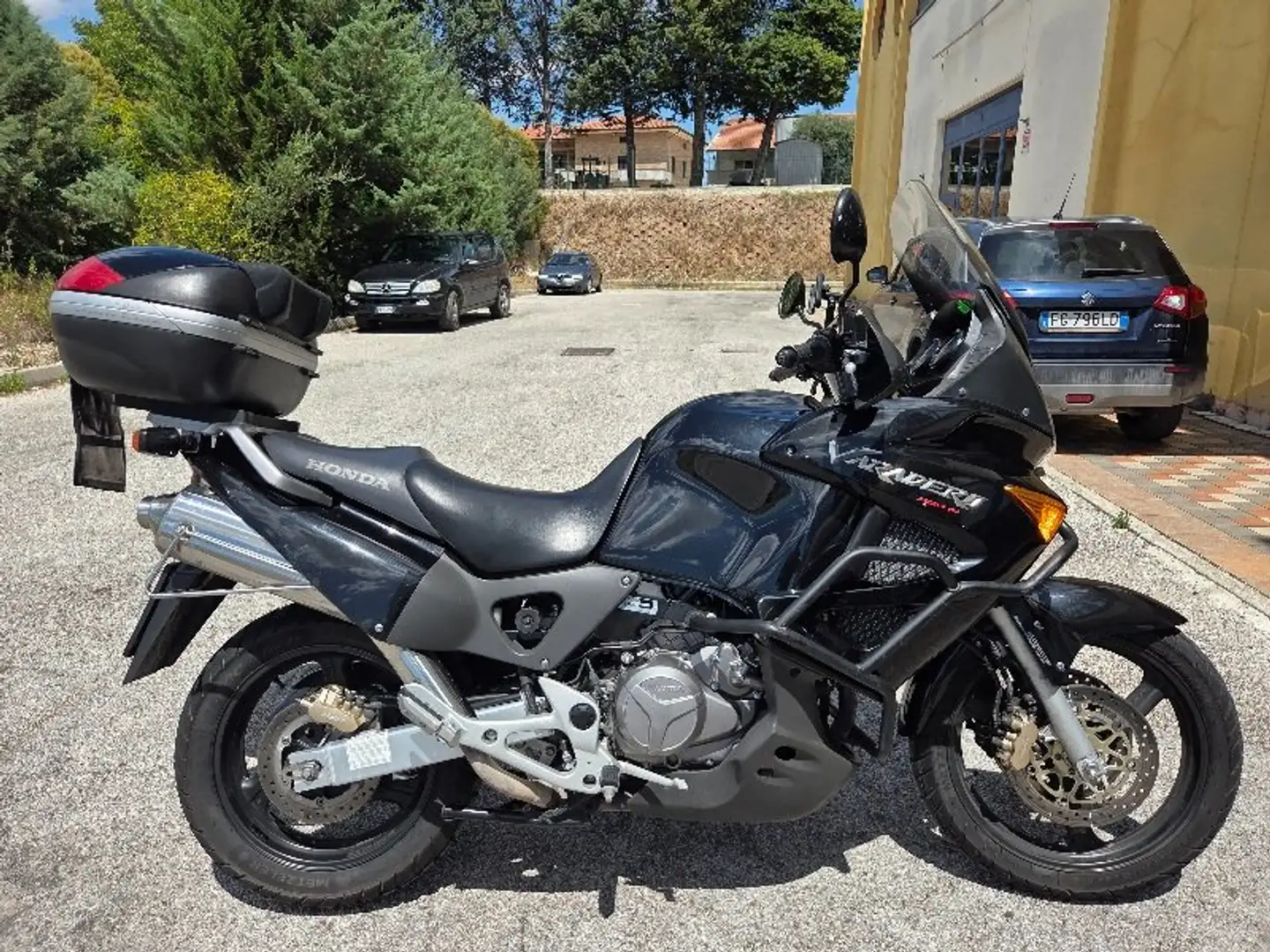 Honda Varadero 2004 Czarny - 1
