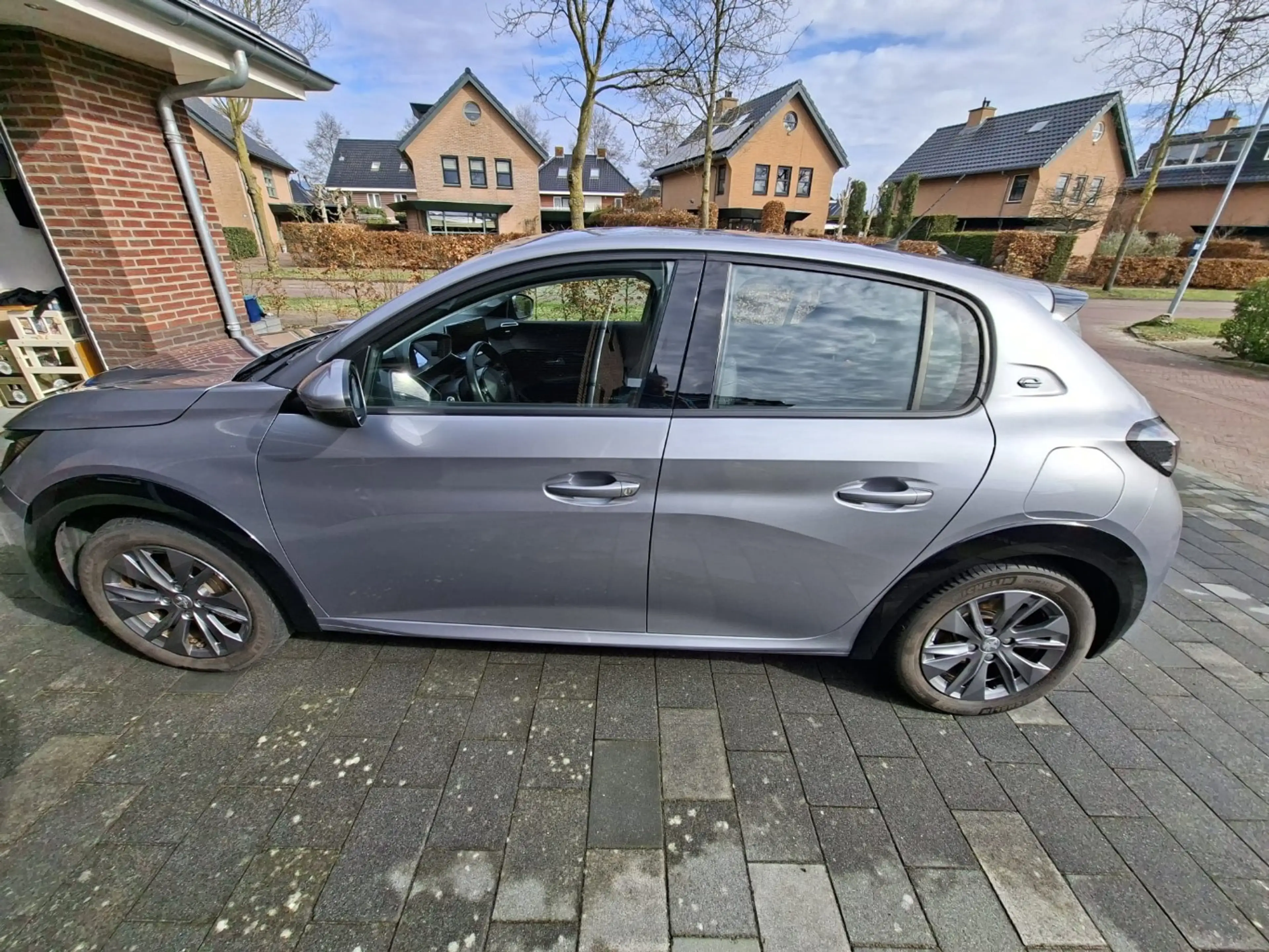 Peugeot e-208 EV Allure 50 kWh Camera | Parkeersensoren Achter | — photo 2