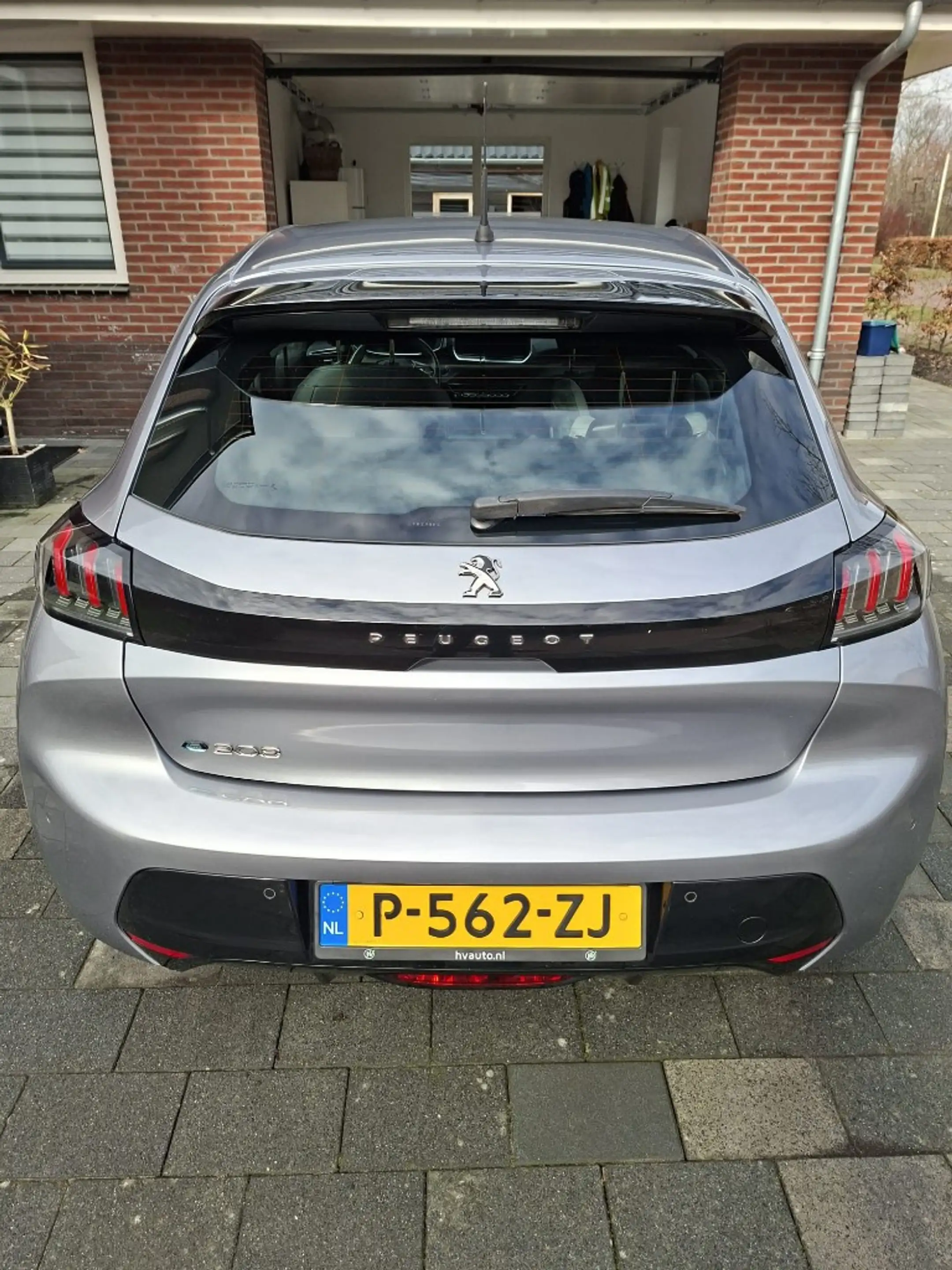 Peugeot e-208 EV Allure 50 kWh Camera | Parkeersensoren Achter | — photo 4