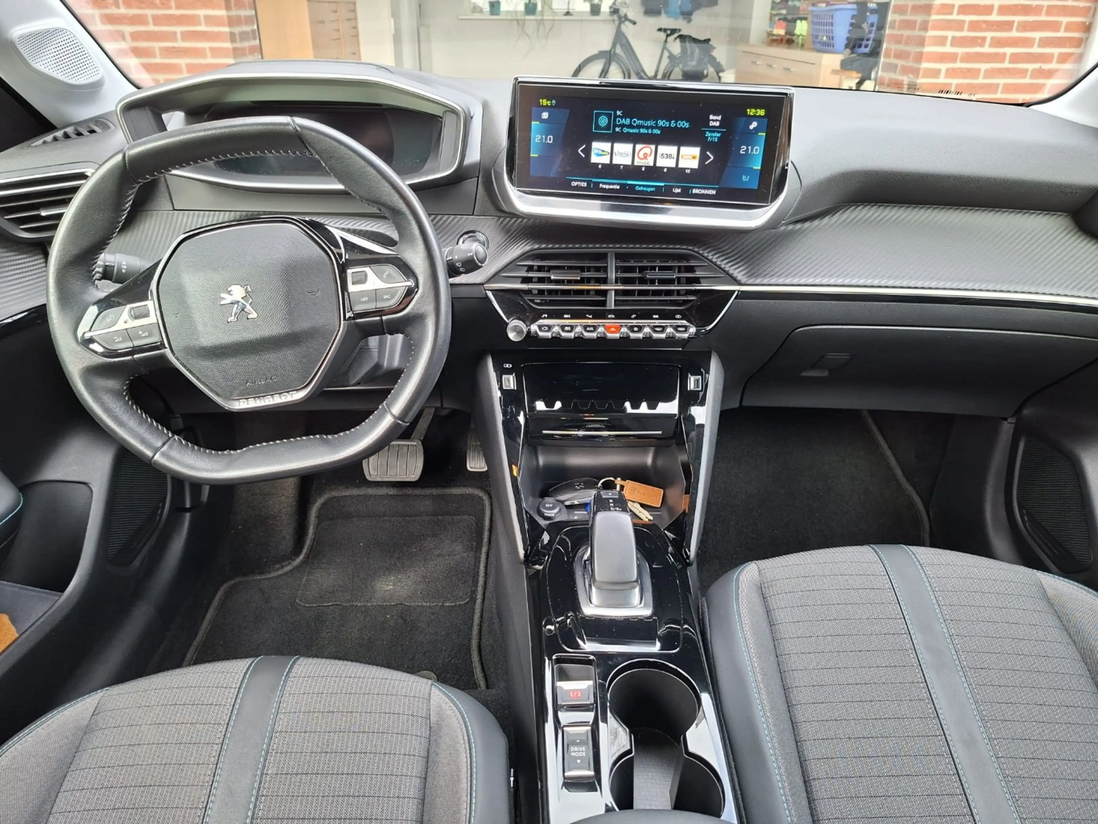Peugeot e-208 EV Allure 50 kWh Camera | Parkeersensoren Achter | — photo 3