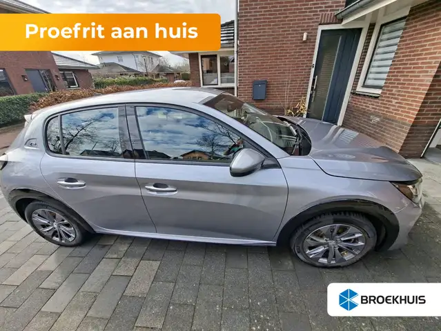 Peugeot e-208 EV Allure 50 kWh Camera | Parkeersensoren Achter |