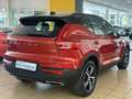 Volvo XC40 R Design 2WD *NAVi*KAMERA*LED*LEDER*SPUR* Rot - thumbnail 3