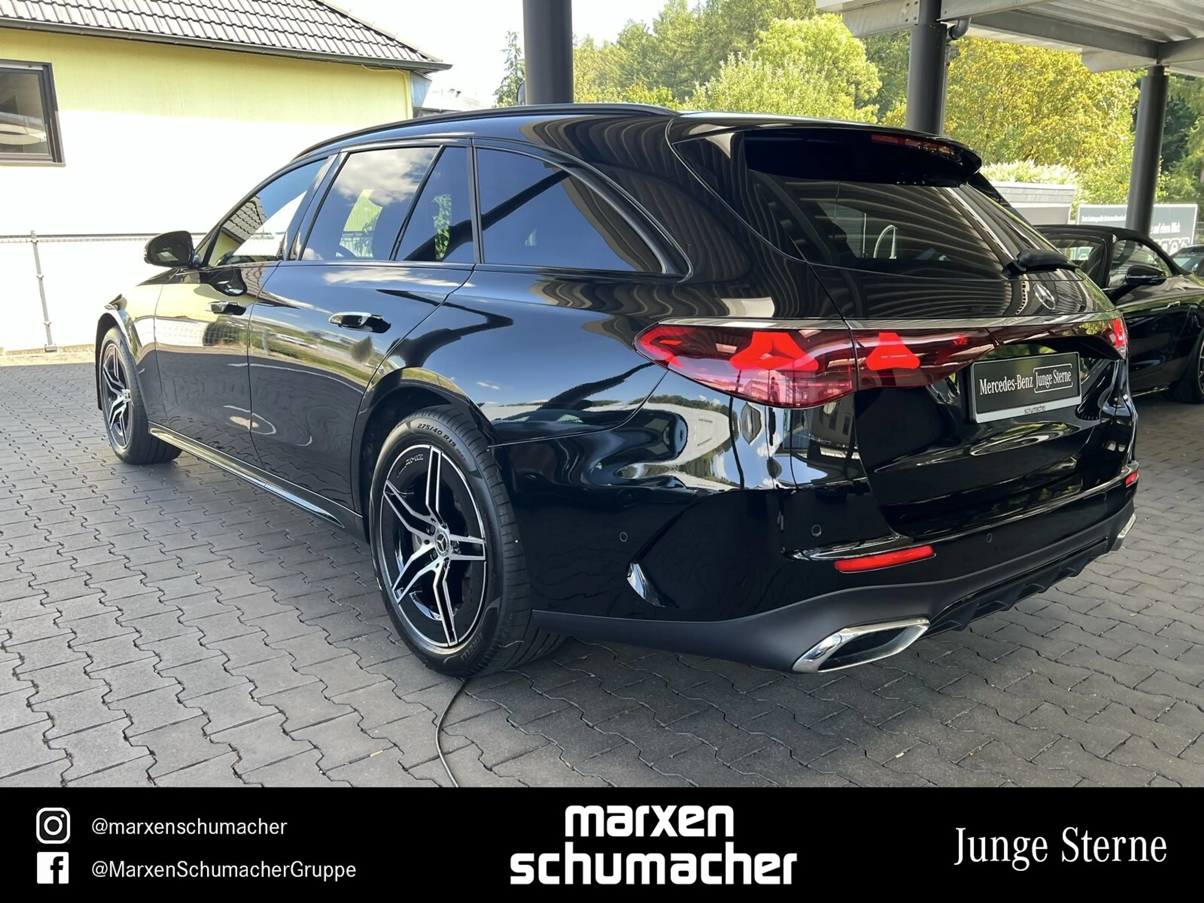 Mercedes-Benz E 450 E 450 d 4M T AMG AHK+Standh+DIGITAL+AIRMATIC+Pan — photo 6