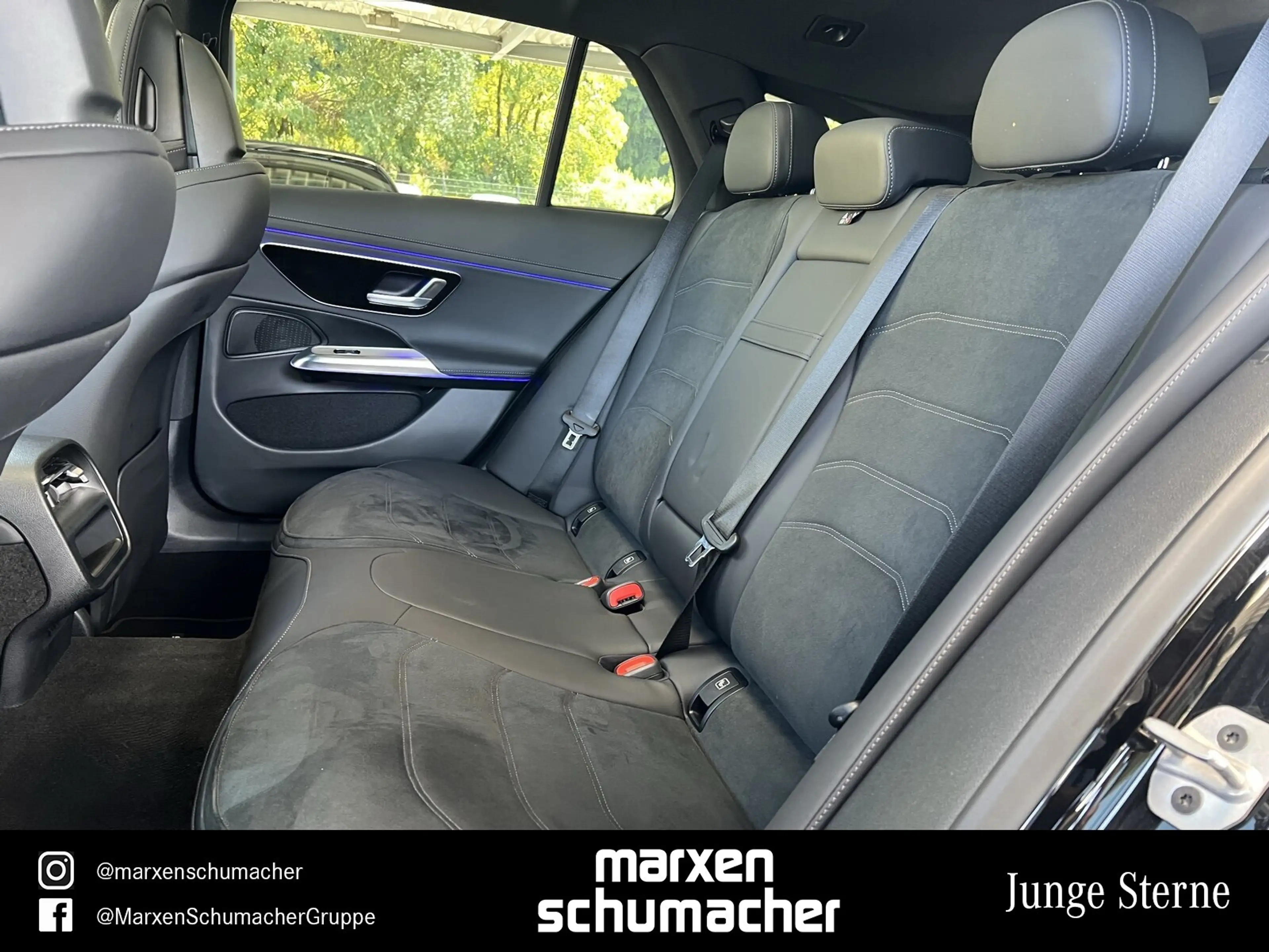 Mercedes-Benz E 450 E 450 d 4M T AMG AHK+Standh+DIGITAL+AIRMATIC+Pan — photo 12