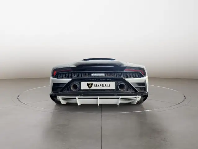 Lamborghini Huracan view 4