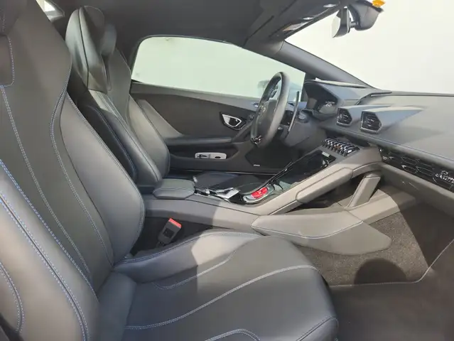 Lamborghini Huracan view 10