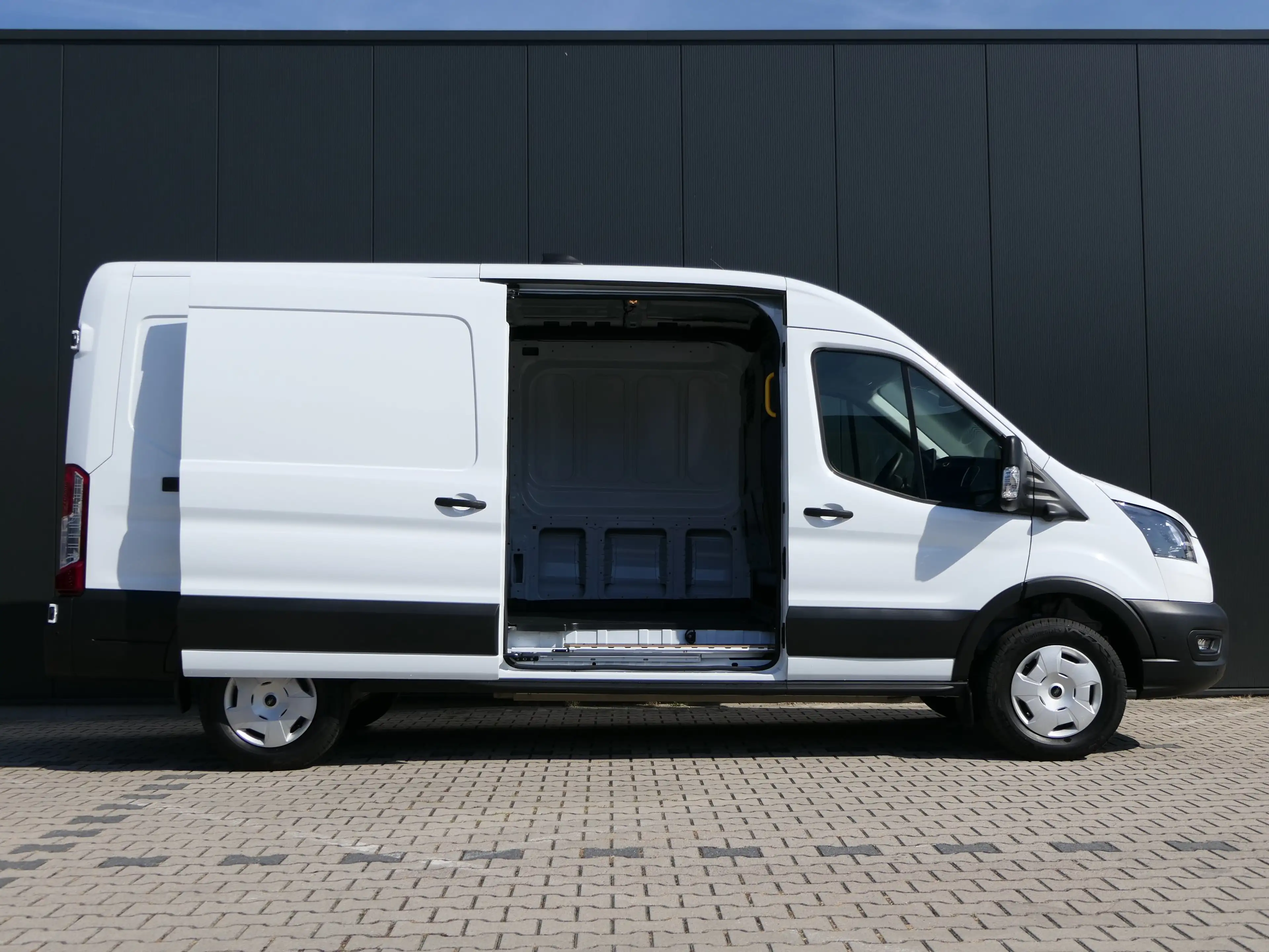 Ford E-Transit 350 L3H2 Trend 68 kWh | Adaptive Cruise | BLIS | 3 — photo 3