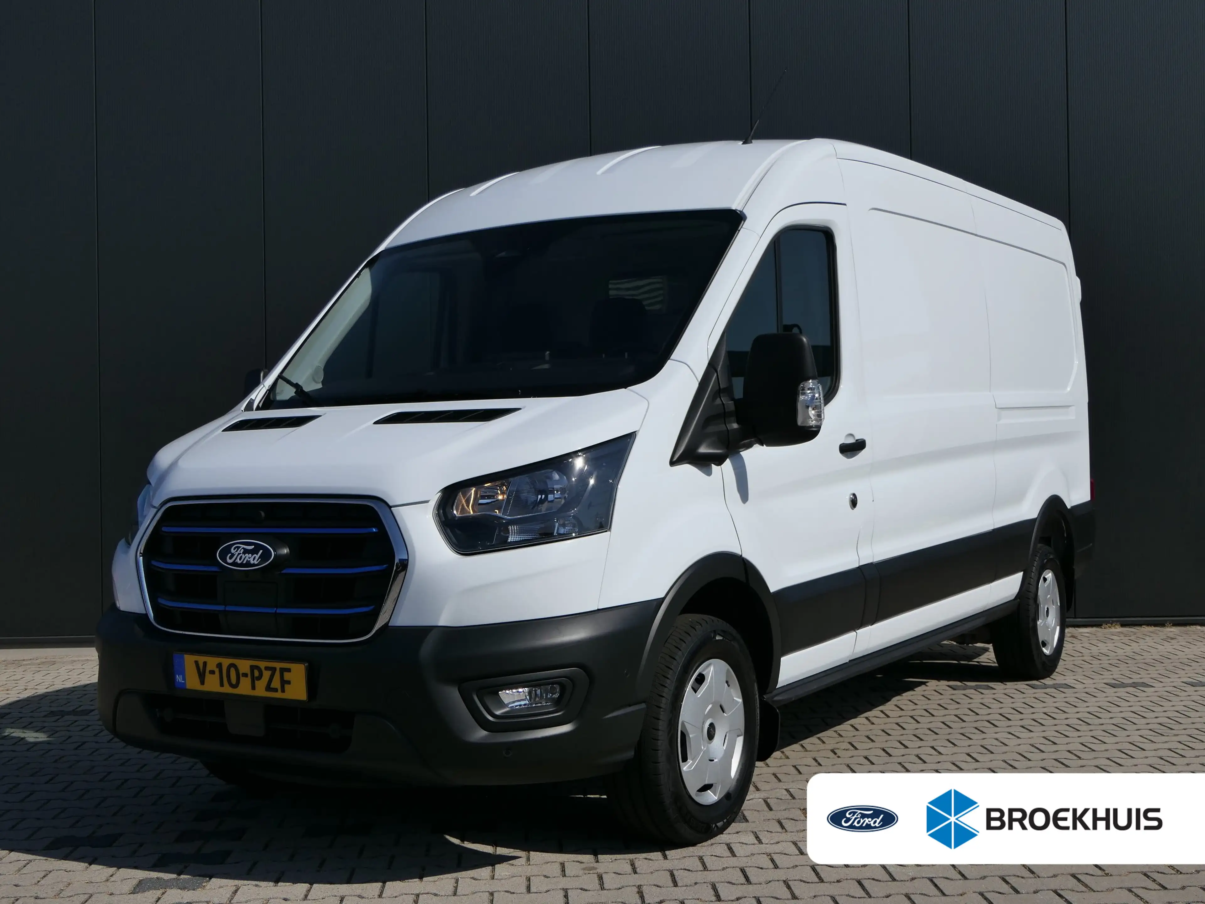 Ford E-Transit 350 L3H2 Trend 68 kWh | Adaptive Cruise | BLIS | 3