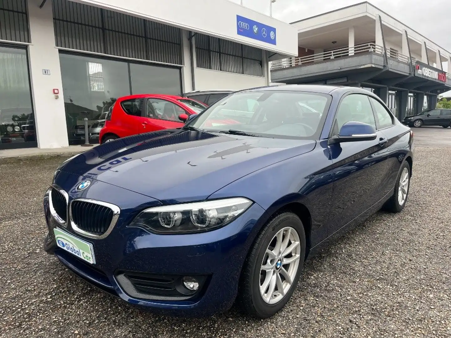 BMW 218 i Coupé Advantage Blau - 1