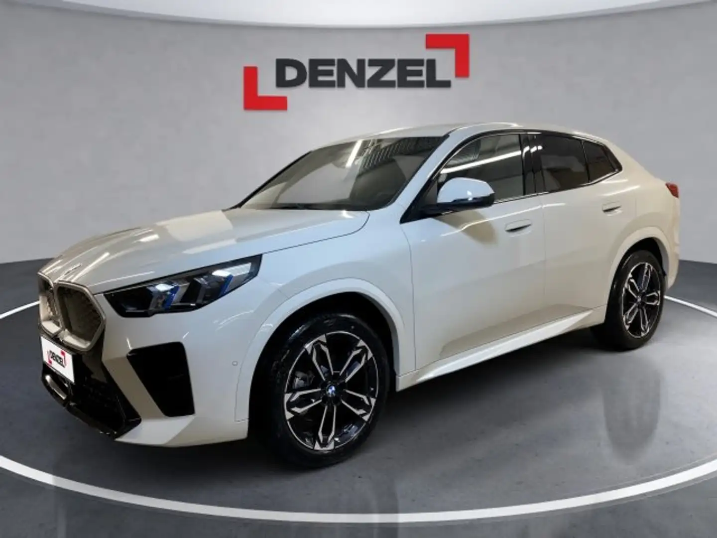 BMW iX2 eDrive 20 U10 Weiß - 1