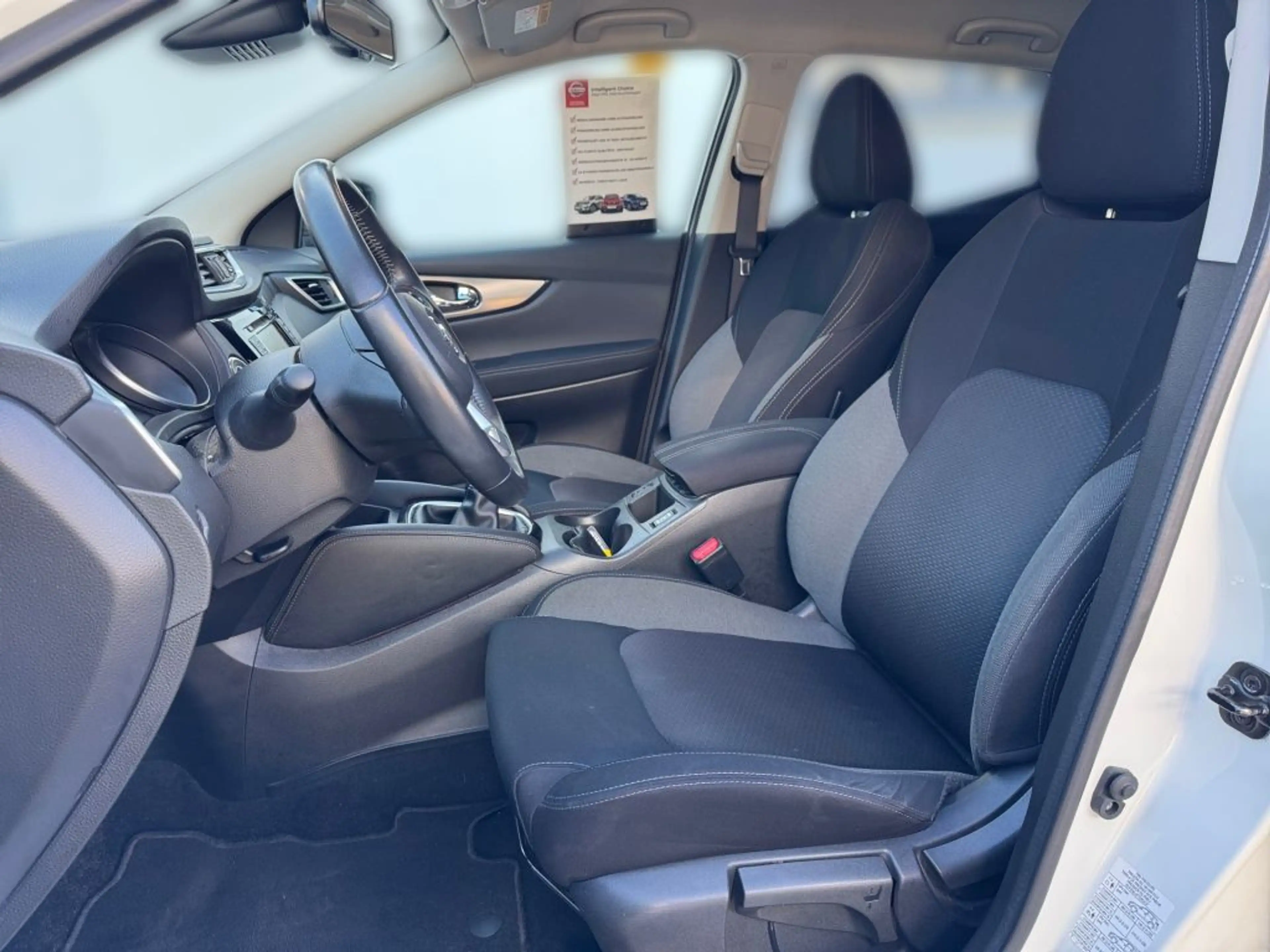 Nissan Qashqai 1.2 DIG-T N-Connecta — photo 8