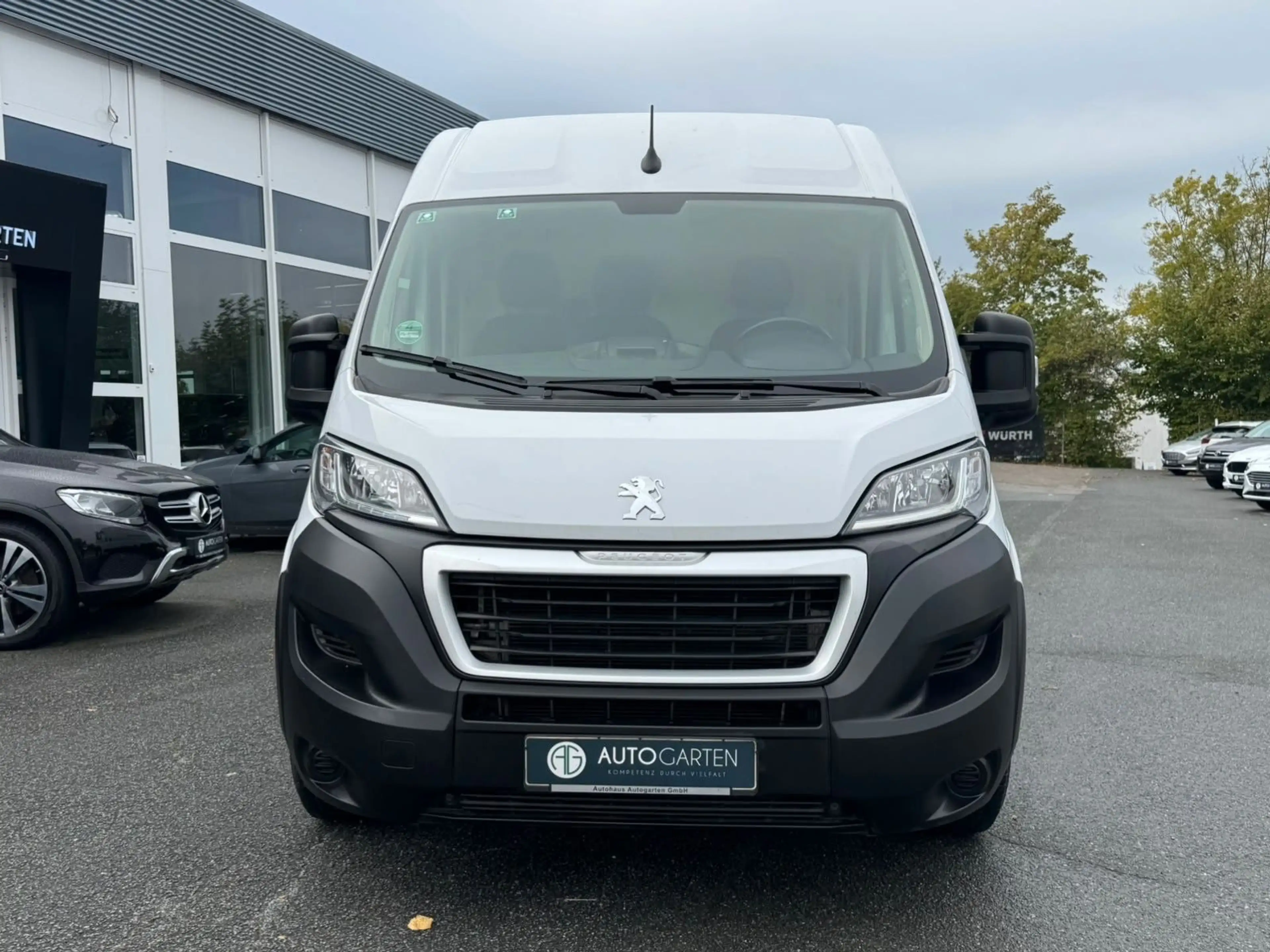 Peugeot Boxer Kasten Hochraum 333 L2H2 BlueHDi 140 Stop& — photo 3