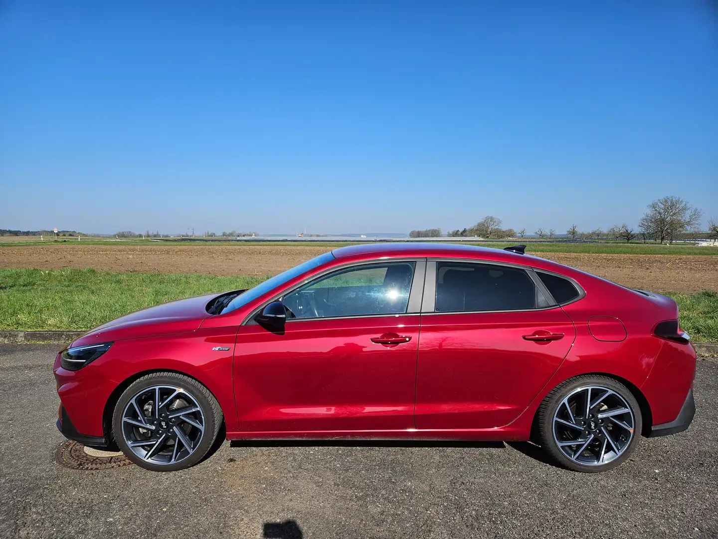 Hyundai i30 i30 1.5 T-GDI Fastback 48V-Hybrid DCT N-Line Rot - 2