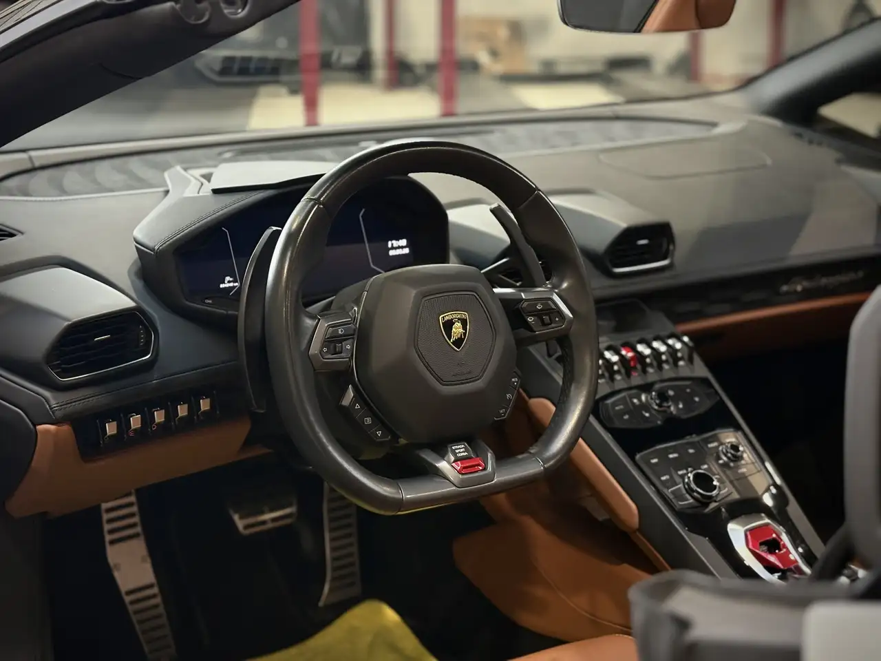 Lamborghini Huracán снимка Lamborghini Huracán