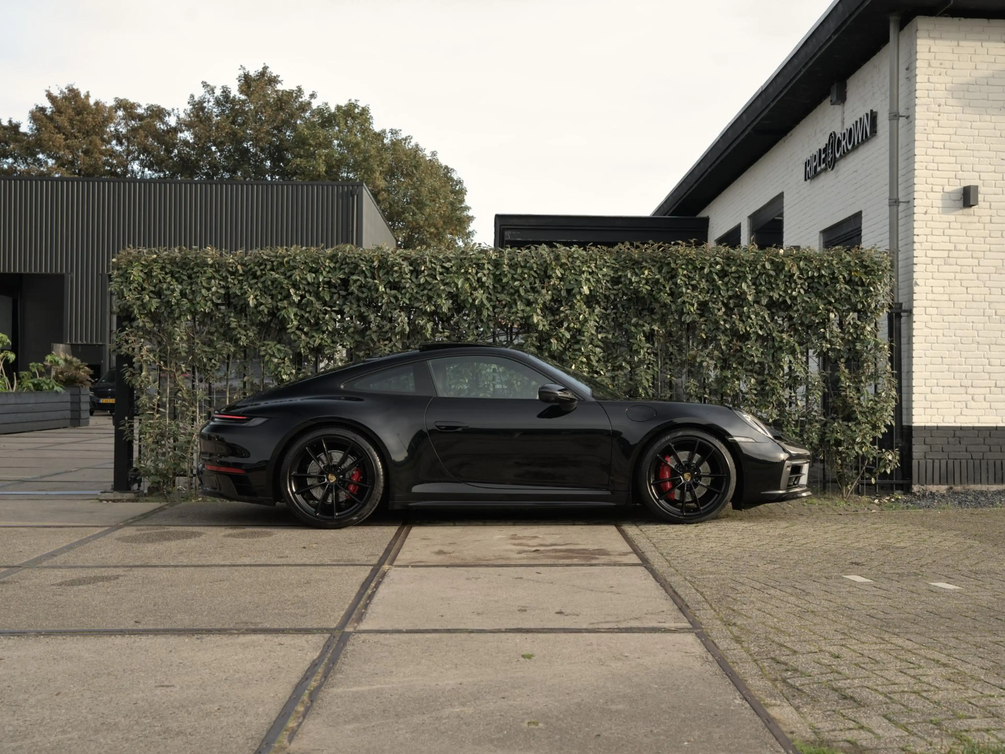 Porsche 992 3.0 Carrera 4 S — photo 29