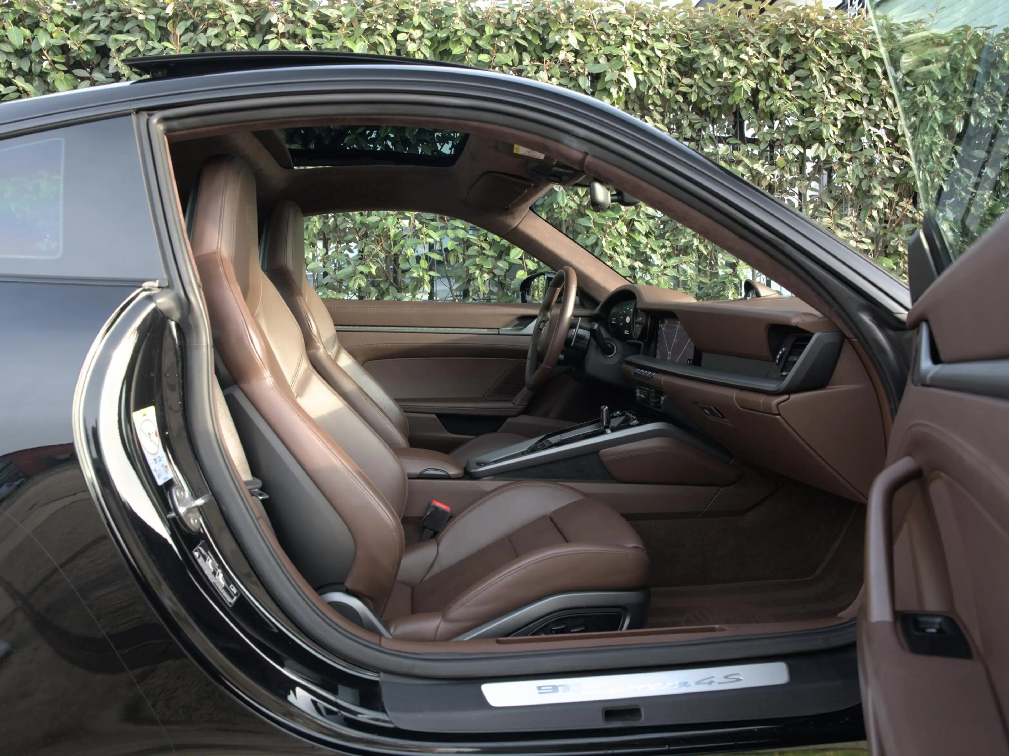 Porsche 992 3.0 Carrera 4 S — photo 31