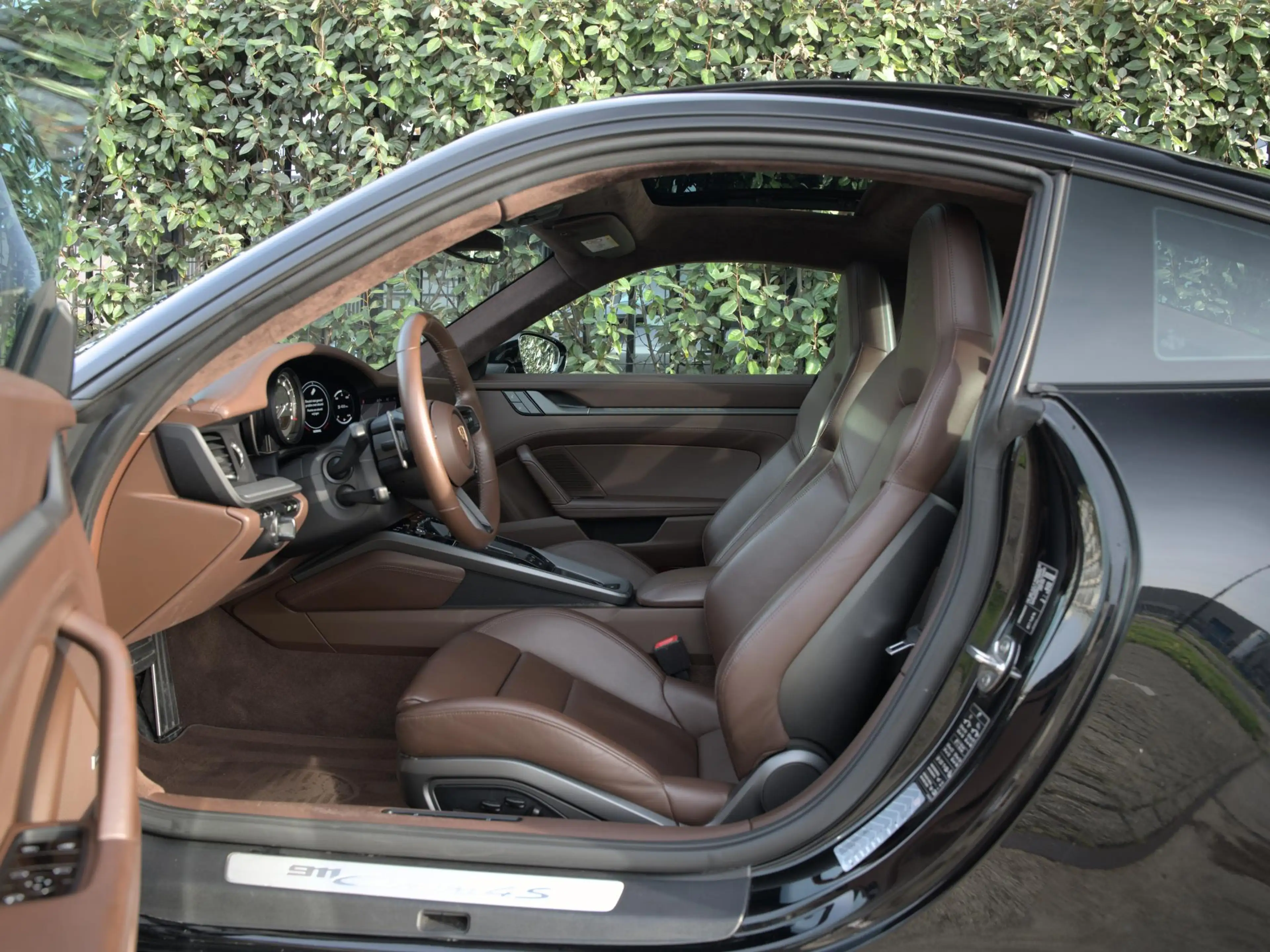 Porsche 992 3.0 Carrera 4 S — photo 9