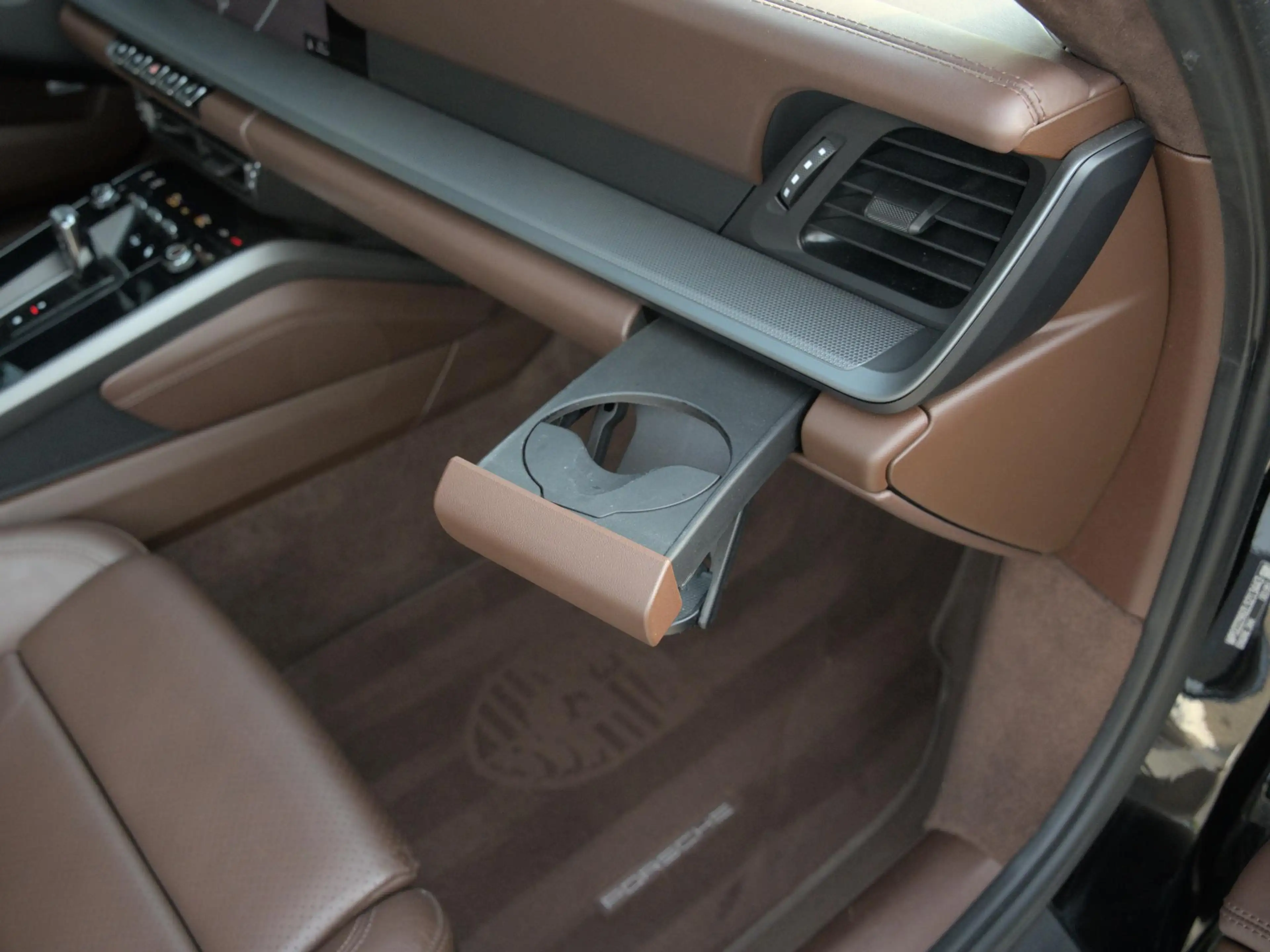 Porsche 992 3.0 Carrera 4 S — photo 40